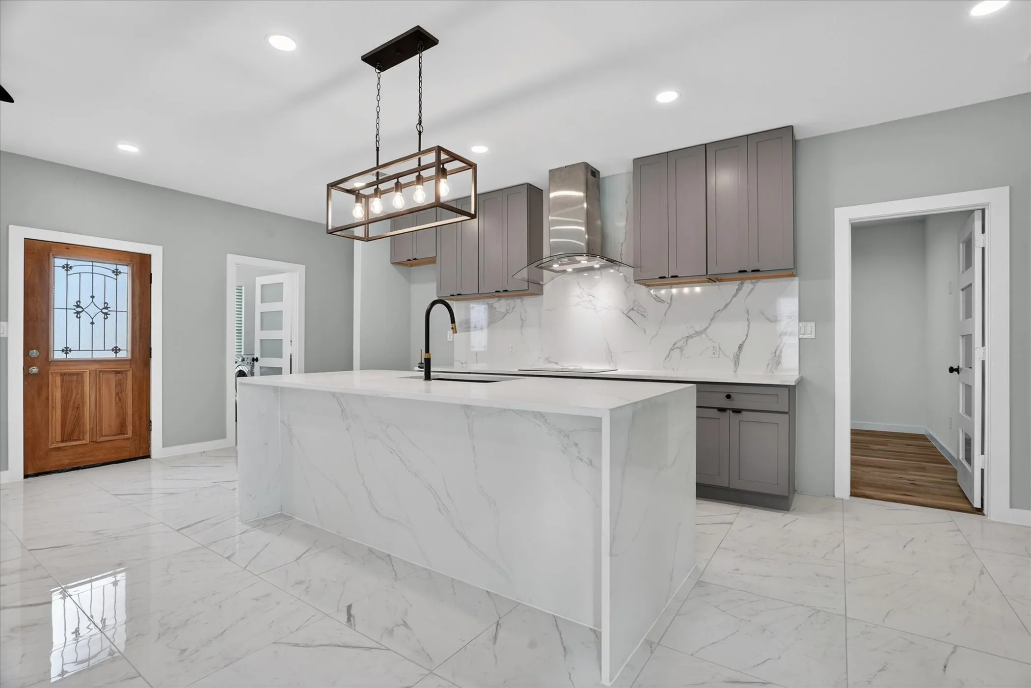Single Family Residence For Sale in Hood County , 3202 Lowland Drive, Granbury, Texas 76048, 3 Bedroom, 2 Bathroom, 2 Garage spaces, 1,054 Sqft, built in 2024, mls#21300180, Real Estate Agent in Granbury, Homes For Sale in Hood county, Homes For Sale in Granbury, Realtor in Granbury Texas, Real Estate Brokerage Independent Realty Texas, Luminita Cordes Realtor