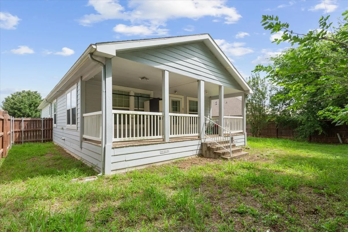 Single Family Residence For Sale in Mc Lennan County , 1212 Merganser Way, Waco, Texas 76706, 3 Bedroom, 2 Bathroom, 2 Garage spaces, 1,428 Sqft, built in 2004, mls#21300181, Real Estate Agent in Waco, Homes For Sale in Mc Lennan county, Homes For Sale in Waco, Realtor in Waco Texas, Real Estate Brokerage Independent Realty Texas, Luminita Cordes Realtor
