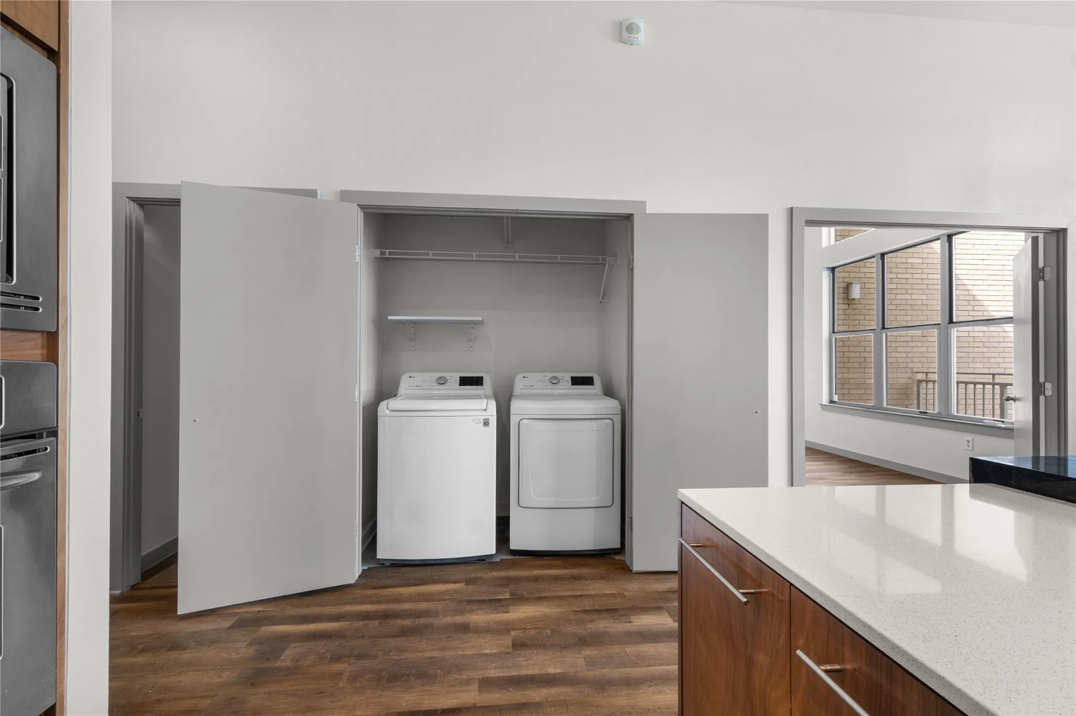 Condominium For Sale in Dallas County , 2323 N Houston Street 714, Dallas, Texas 75219, 2 Bedroom, 2 Bathroom, 2 Garage spaces, 1,206 Sqft, built in 2005, mls#21298388, Real Estate Agent in Dallas, Homes For Sale in Dallas county, Homes For Sale in Dallas, Realtor in Dallas Texas, Real Estate Brokerage Independent Realty Texas, Luminita Cordes Realtor