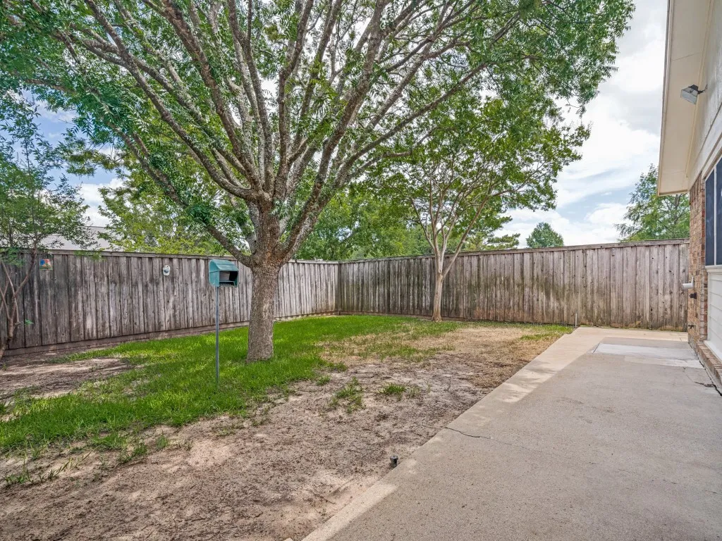Single Family Residence For Sale in Dallas County , 4504 Palos Verdes Drive, Mesquite, Texas 75150, 4 Bedroom, 2 Bathroom, 2 Garage spaces, 1,897 Sqft, built in 1974, mls#21295216, Real Estate Agent in Mesquite, Homes For Sale in Dallas county, Homes For Sale in Mesquite, Realtor in Mesquite Texas, Real Estate Brokerage Independent Realty Texas, Luminita Cordes Realtor