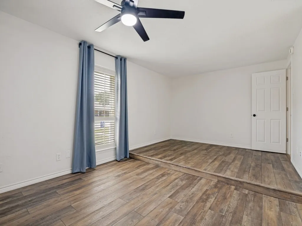 Single Family Residence For Sale in Dallas County , 4504 Palos Verdes Drive, Mesquite, Texas 75150, 4 Bedroom, 2 Bathroom, 2 Garage spaces, 1,897 Sqft, built in 1974, mls#21295216, Real Estate Agent in Mesquite, Homes For Sale in Dallas county, Homes For Sale in Mesquite, Realtor in Mesquite Texas, Real Estate Brokerage Independent Realty Texas, Luminita Cordes Realtor