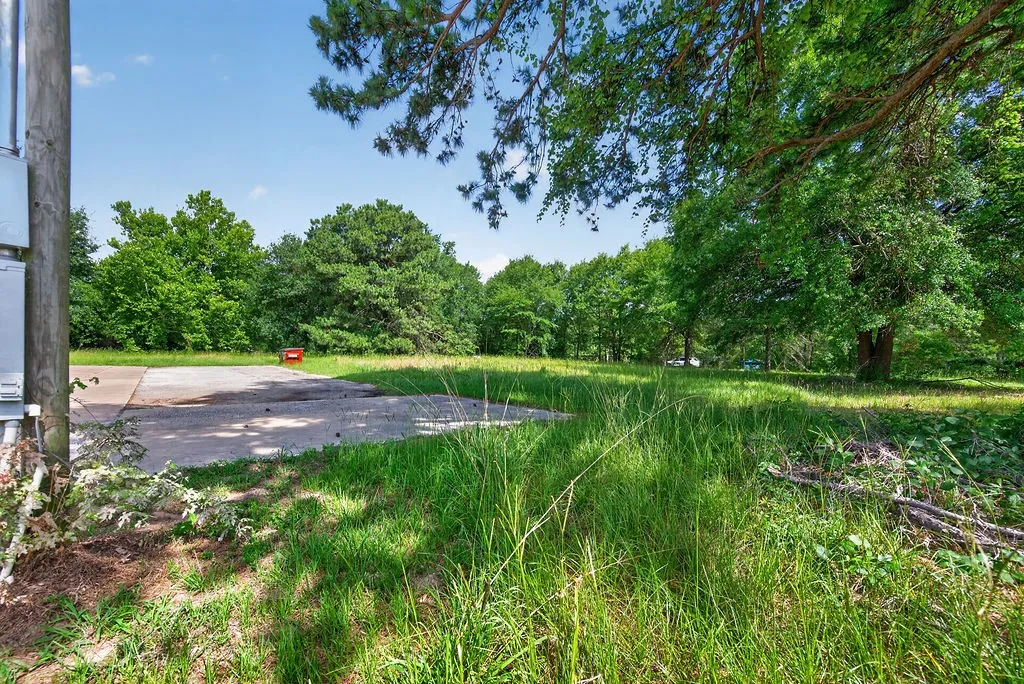 Office For Sale in Henderson County , 8351 County Road 3506 Hwy 155, Frankston, Texas 75763, 0, 0, Garage spaces, 0 Sqft, built in 2000, mls#21300198, Real Estate Agent in Frankston, Homes For Sale in Henderson county, Homes For Sale in Frankston, Realtor in Frankston Texas, Real Estate Brokerage Independent Realty Texas, Luminita Cordes Realtor