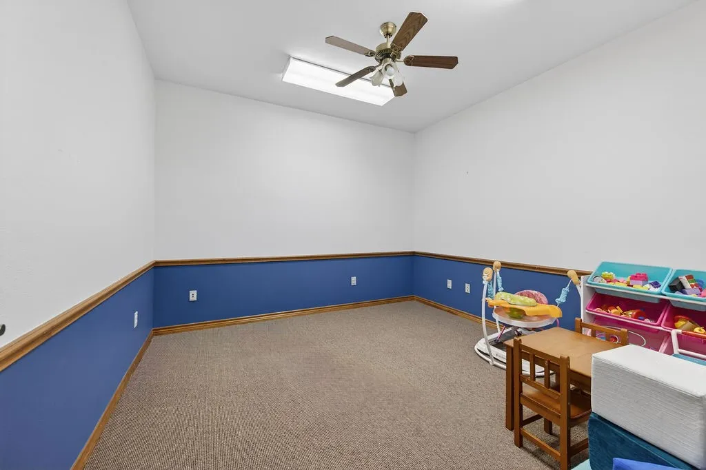Office For Sale in Henderson County , 8351 County Road 3506 Hwy 155, Frankston, Texas 75763, 0, 0, Garage spaces, 0 Sqft, built in 2000, mls#21300198, Real Estate Agent in Frankston, Homes For Sale in Henderson county, Homes For Sale in Frankston, Realtor in Frankston Texas, Real Estate Brokerage Independent Realty Texas, Luminita Cordes Realtor