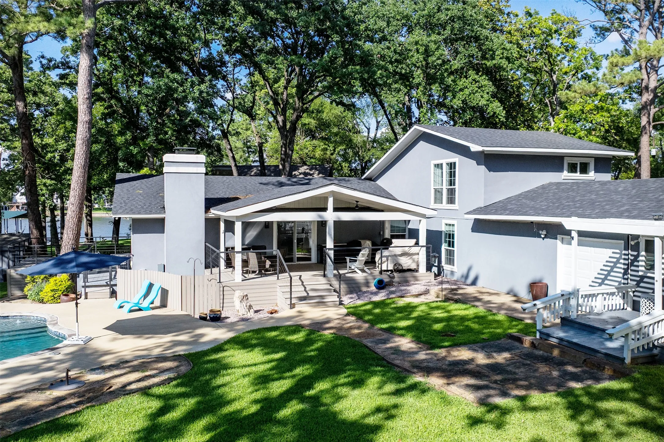 Single Family Residence For Sale in Henderson County , 1616 Mona Court, Tool, Texas 75143, 4 Bedroom, 4 Bathroom, 2 Garage spaces, 3,235 Sqft, built in 1972, mls#21298881, Real Estate Agent in Tool, Homes For Sale in Henderson county, Homes For Sale in Tool, Realtor in Tool Texas, Real Estate Brokerage Independent Realty Texas, Luminita Cordes Realtor