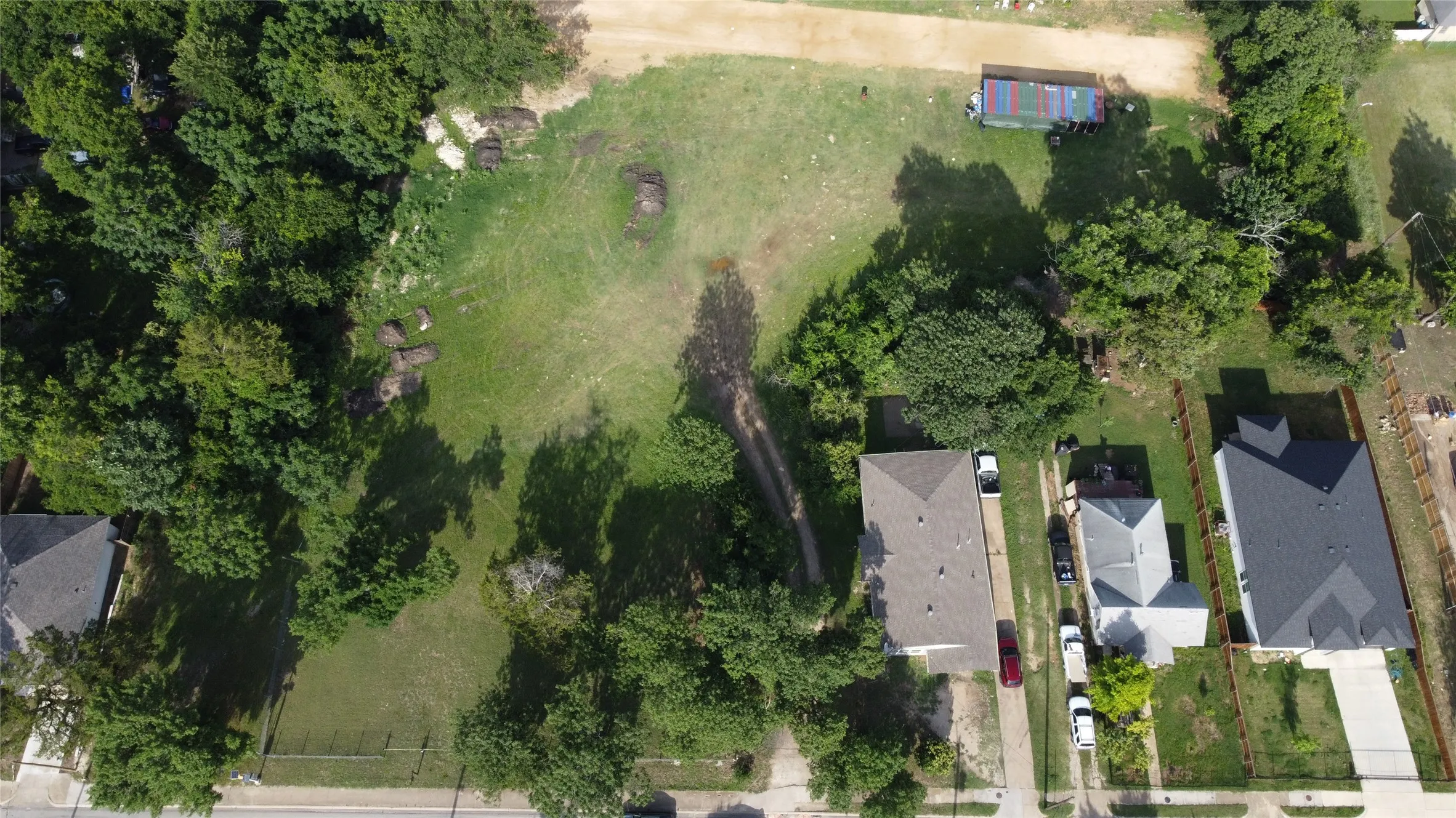 Improved Land For Sale in Dallas County , 1410 S Denley Drive, Dallas, Texas 75216, 0, 0, Garage spaces, 0 Sqft, built in 0, Price $600,000, mls#21300188, Real Estate Agent in Dallas, Homes For Sale in Dallas county, Homes For Sale in Dallas, Realtor in Dallas Texas, Real Estate Brokerage Independent Realty Texas, Luminita Cordes Realtor