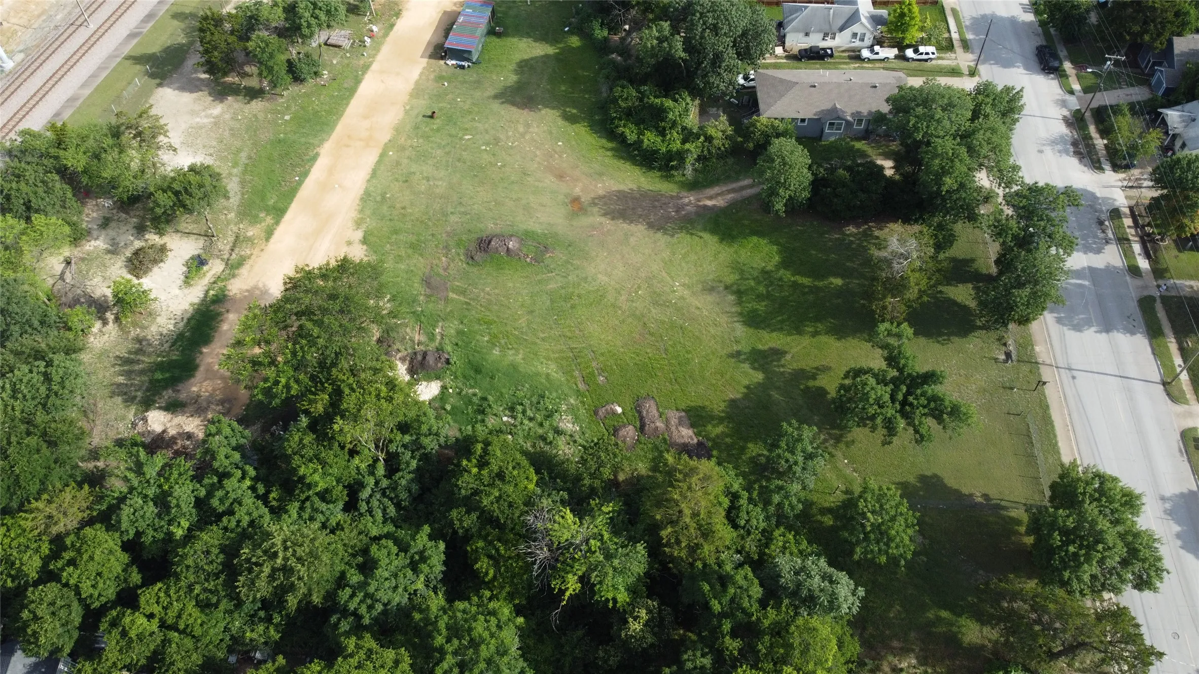 Improved Land For Sale in Dallas County , 1410 S Denley Drive, Dallas, Texas 75216, 0, 0, Garage spaces, 0 Sqft, built in 0, Price $600,000, mls#21300188, Real Estate Agent in Dallas, Homes For Sale in Dallas county, Homes For Sale in Dallas, Realtor in Dallas Texas, Real Estate Brokerage Independent Realty Texas, Luminita Cordes Realtor
