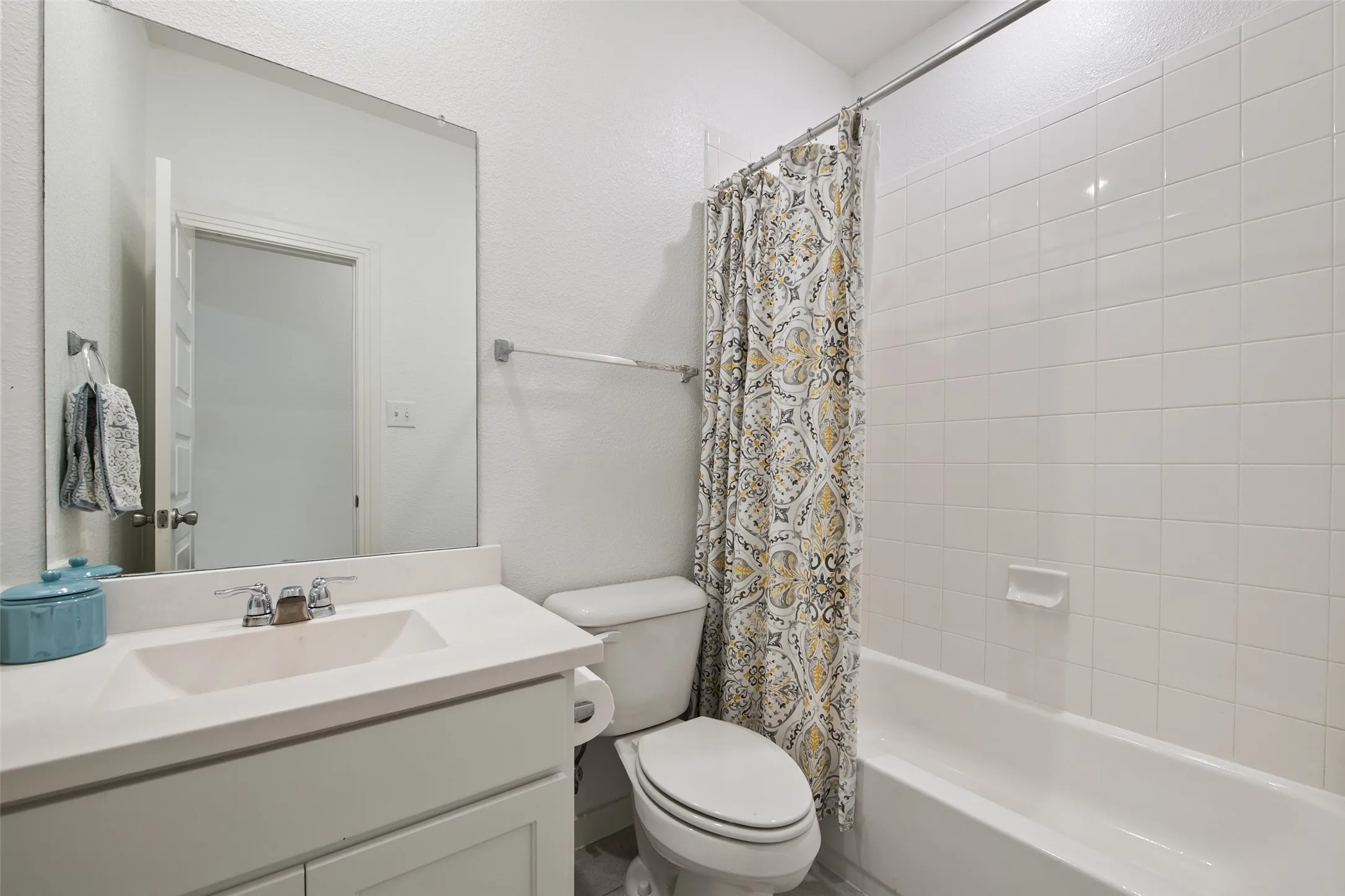 Single Family Residence For Sale in Denton County , 1316 Friesian Lane, Aubrey, Texas 76227, 4 Bedroom, 3 Bathroom, 2 Garage spaces, 1,942 Sqft, built in 2020, mls#21299577, Real Estate Agent in Aubrey, Homes For Sale in Denton county, Homes For Sale in Aubrey, Realtor in Aubrey Texas, Real Estate Brokerage Independent Realty Texas, Luminita Cordes Realtor