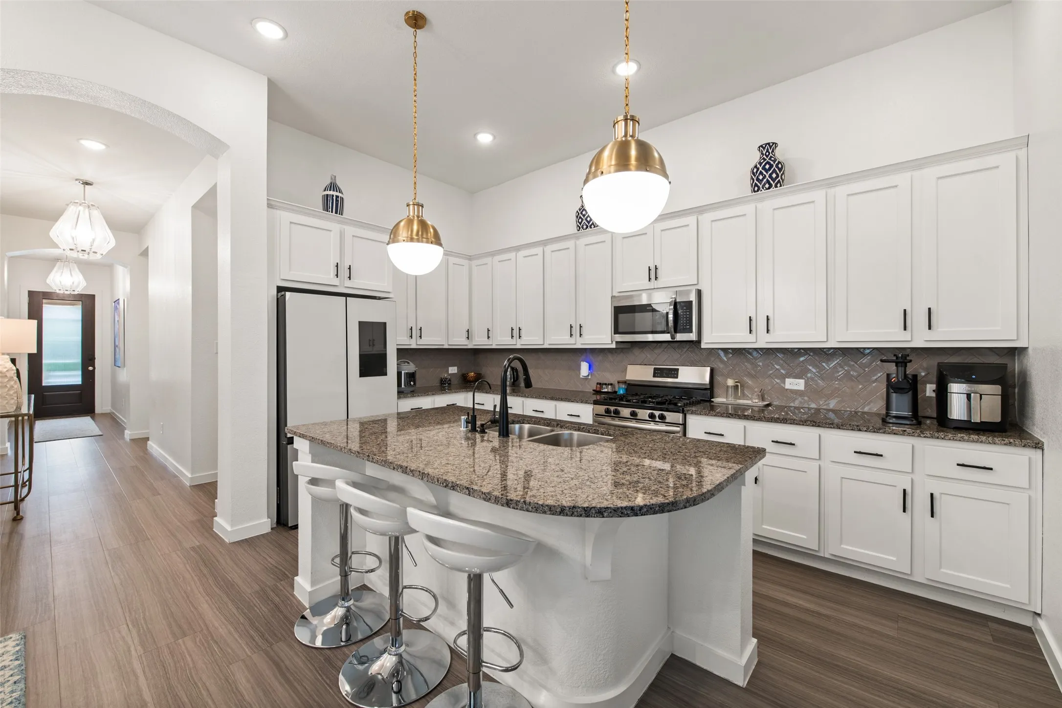 Single Family Residence For Sale in Denton County , 1316 Friesian Lane, Aubrey, Texas 76227, 4 Bedroom, 3 Bathroom, 2 Garage spaces, 1,942 Sqft, built in 2020, mls#21299577, Real Estate Agent in Aubrey, Homes For Sale in Denton county, Homes For Sale in Aubrey, Realtor in Aubrey Texas, Real Estate Brokerage Independent Realty Texas, Luminita Cordes Realtor