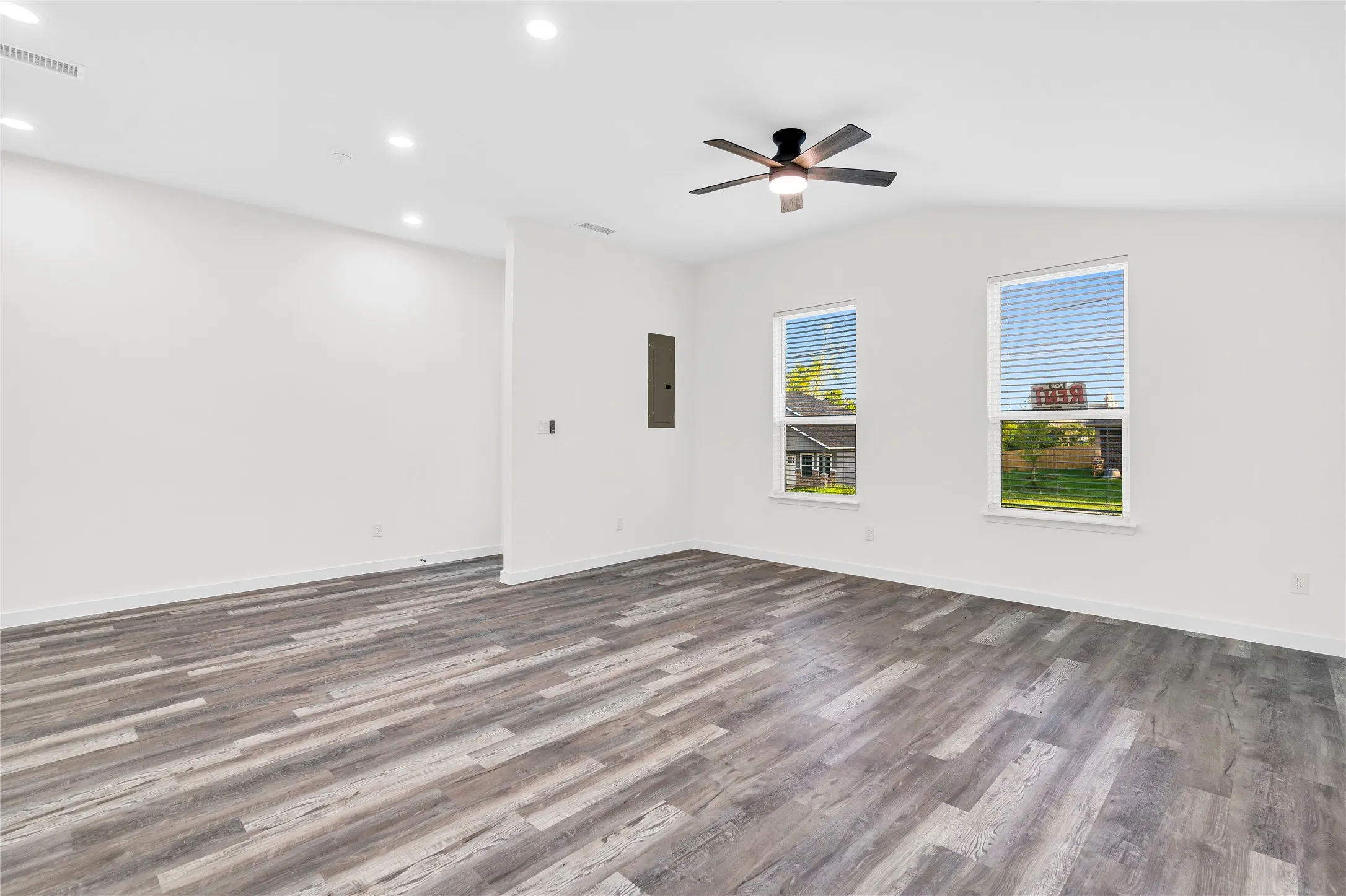 Duplex For Rent in Hunt County , 2212 Church Street A, Greenville, Texas 75401, 3 Bedroom, 2 Bathroom, Garage spaces, 1,254 Sqft, built in 2023, mls#21295153, Real Estate Agent in Greenville, Homes For Rent in Hunt county, Homes For Rent in Greenville, Realtor in Greenville Texas, Real Estate Brokerage Independent Realty Texas, Luminita Cordes Realtor
