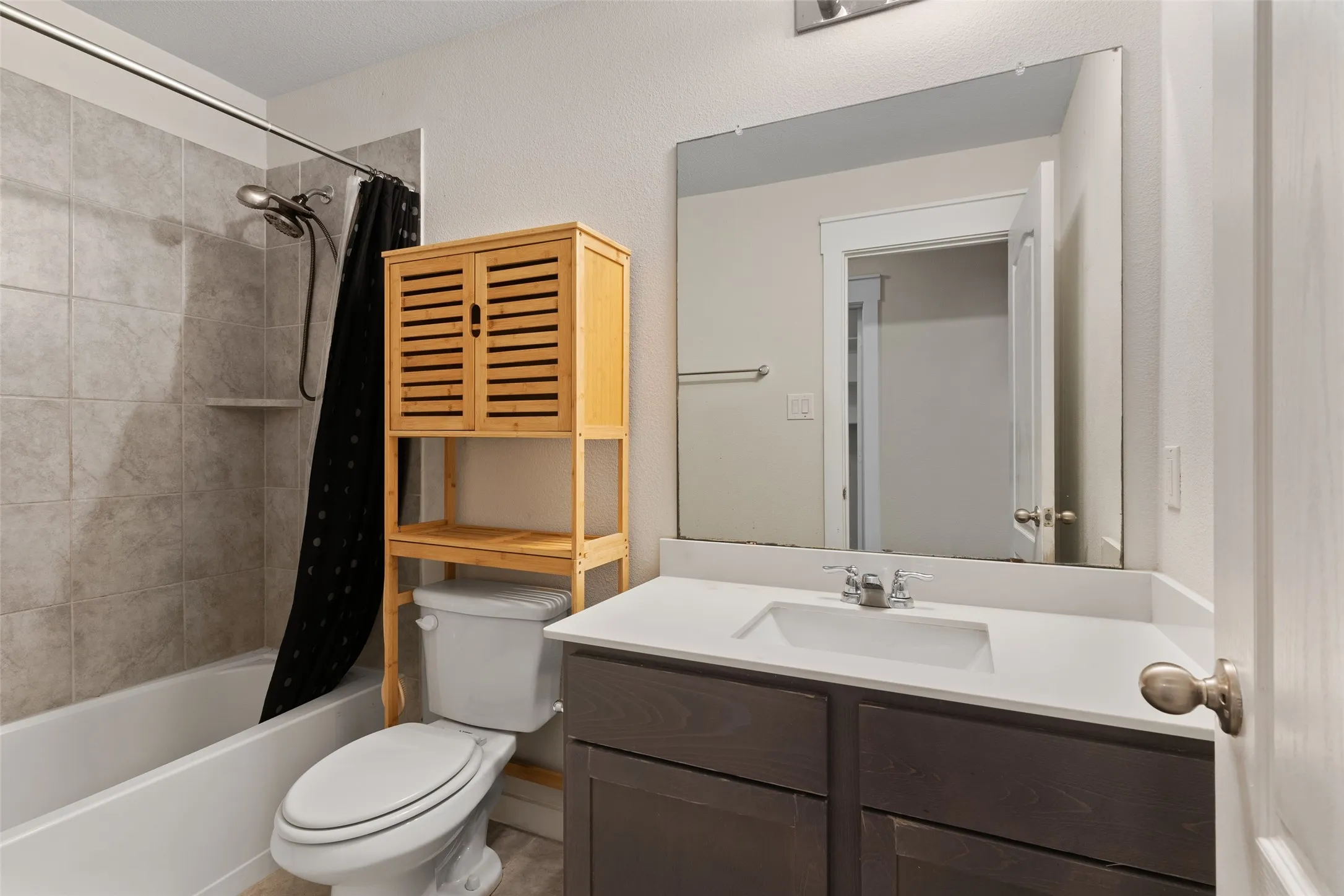 Single Family Residence For Sale in Kaufman County , 5817 Melville Lane, Forney, Texas 75126, 4 Bedroom, 2 Bathroom, 2 Garage spaces, 2,025 Sqft, built in 2020, mls#21295687, Real Estate Agent in Forney, Homes For Sale in Kaufman county, Homes For Sale in Forney, Realtor in Forney Texas, Real Estate Brokerage Independent Realty Texas, Luminita Cordes Realtor