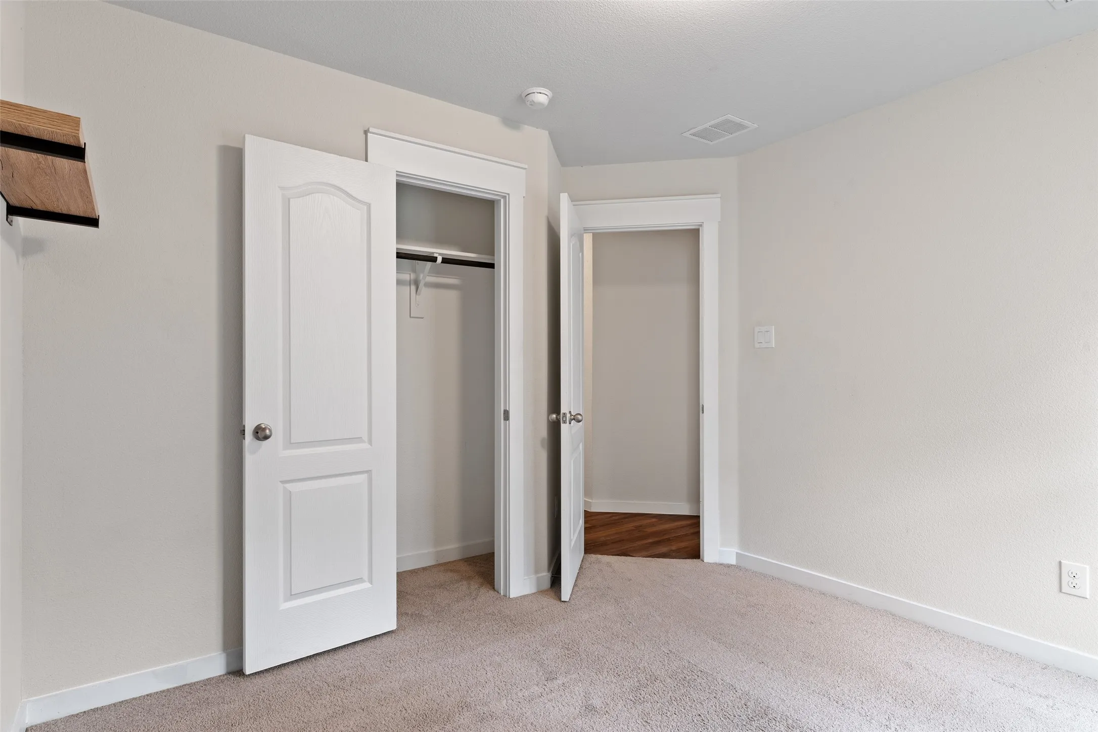 Single Family Residence For Sale in Kaufman County , 5817 Melville Lane, Forney, Texas 75126, 4 Bedroom, 2 Bathroom, 2 Garage spaces, 2,025 Sqft, built in 2020, mls#21295687, Real Estate Agent in Forney, Homes For Sale in Kaufman county, Homes For Sale in Forney, Realtor in Forney Texas, Real Estate Brokerage Independent Realty Texas, Luminita Cordes Realtor
