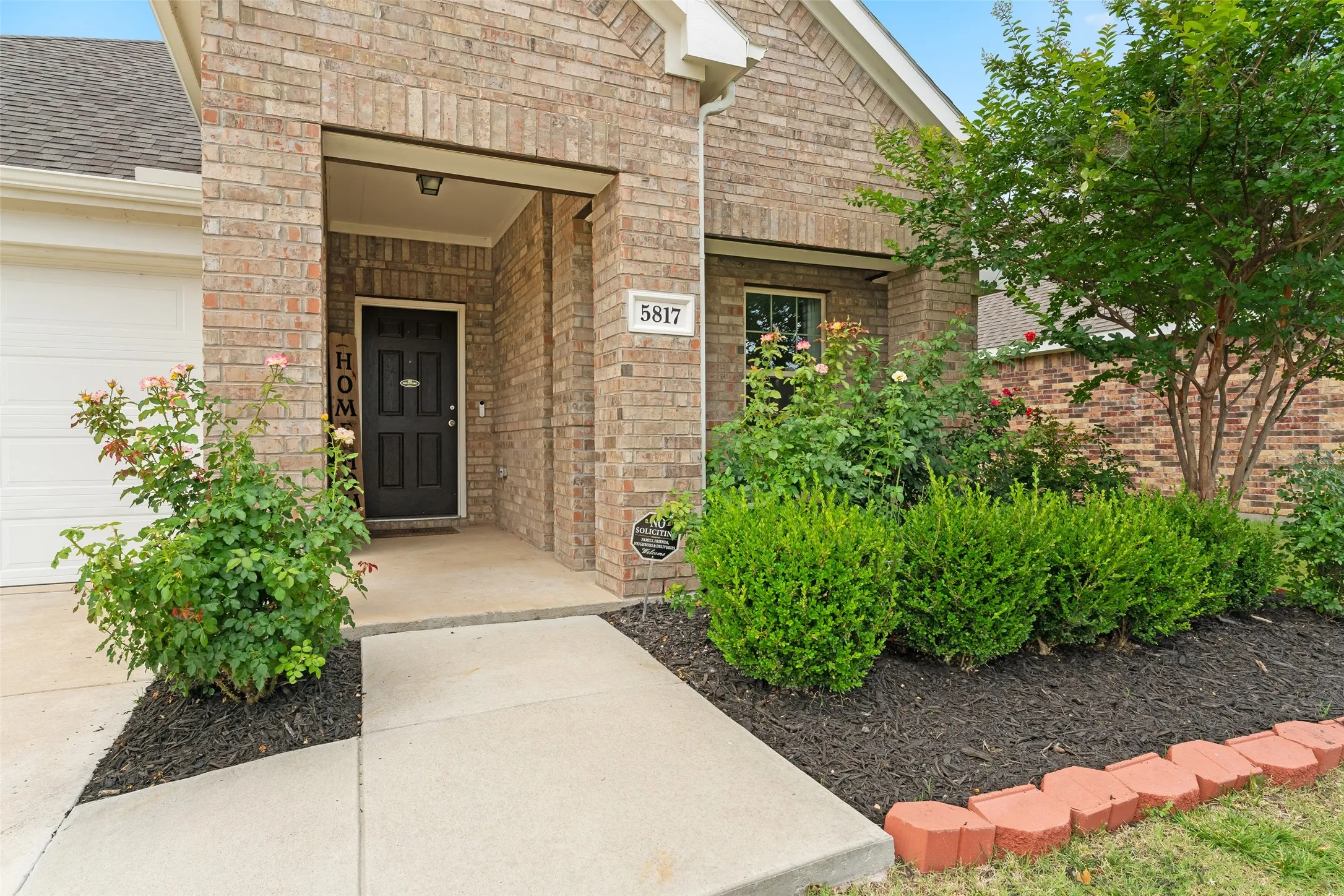 Single Family Residence For Sale in Kaufman County , 5817 Melville Lane, Forney, Texas 75126, 4 Bedroom, 2 Bathroom, 2 Garage spaces, 2,025 Sqft, built in 2020, mls#21295687, Real Estate Agent in Forney, Homes For Sale in Kaufman county, Homes For Sale in Forney, Realtor in Forney Texas, Real Estate Brokerage Independent Realty Texas, Luminita Cordes Realtor