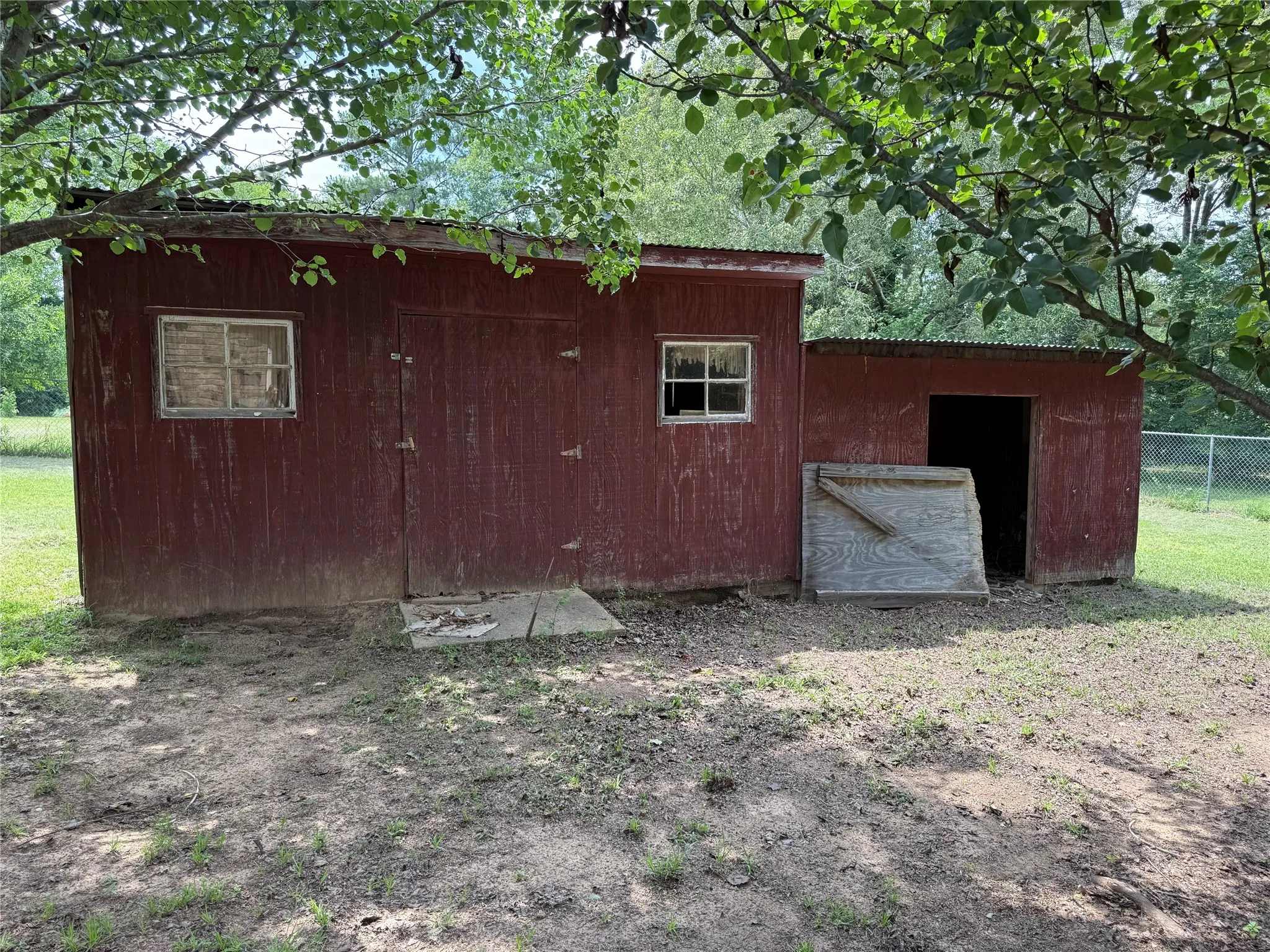 Single Family Residence For Sale in Cherokee County , 276 CR 3201, Jacksonville, Texas 75766, 3 Bedroom, 2 Bathroom, 2 Garage spaces, 1,832 Sqft, built in 1997, mls#21300187, Real Estate Agent in Jacksonville, Homes For Sale in Cherokee county, Homes For Sale in Jacksonville, Realtor in Jacksonville Texas, Real Estate Brokerage Independent Realty Texas, Luminita Cordes Realtor
