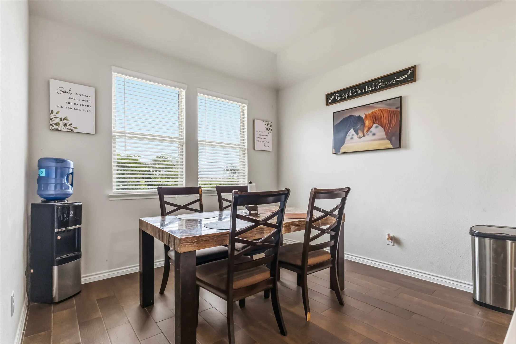 Single Family Residence For Sale in Denton County , 11005 Mustang Trail, Aubrey, Texas 76227, 4 Bedroom, 2 Bathroom, 2 Garage spaces, 1,850 Sqft, built in 2022, mls#21295461, Real Estate Agent in Aubrey, Homes For Sale in Denton county, Homes For Sale in Aubrey, Realtor in Aubrey Texas, Real Estate Brokerage Independent Realty Texas, Luminita Cordes Realtor