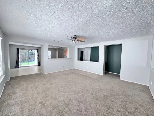 Single Family Residence For Rent in Collin County , 7109 Bountiful Grove Drive, Mc Kinney, Texas 75070, 3 Bedroom, 2 Bathroom, 2 Garage spaces, 1,785 Sqft, built in 2004, mls#21300222, Real Estate Agent in Mc Kinney, Homes For Rent in Collin county, Homes For Rent in Mc Kinney, Realtor in Mc Kinney Texas, Real Estate Brokerage Independent Realty Texas, Luminita Cordes Realtor
