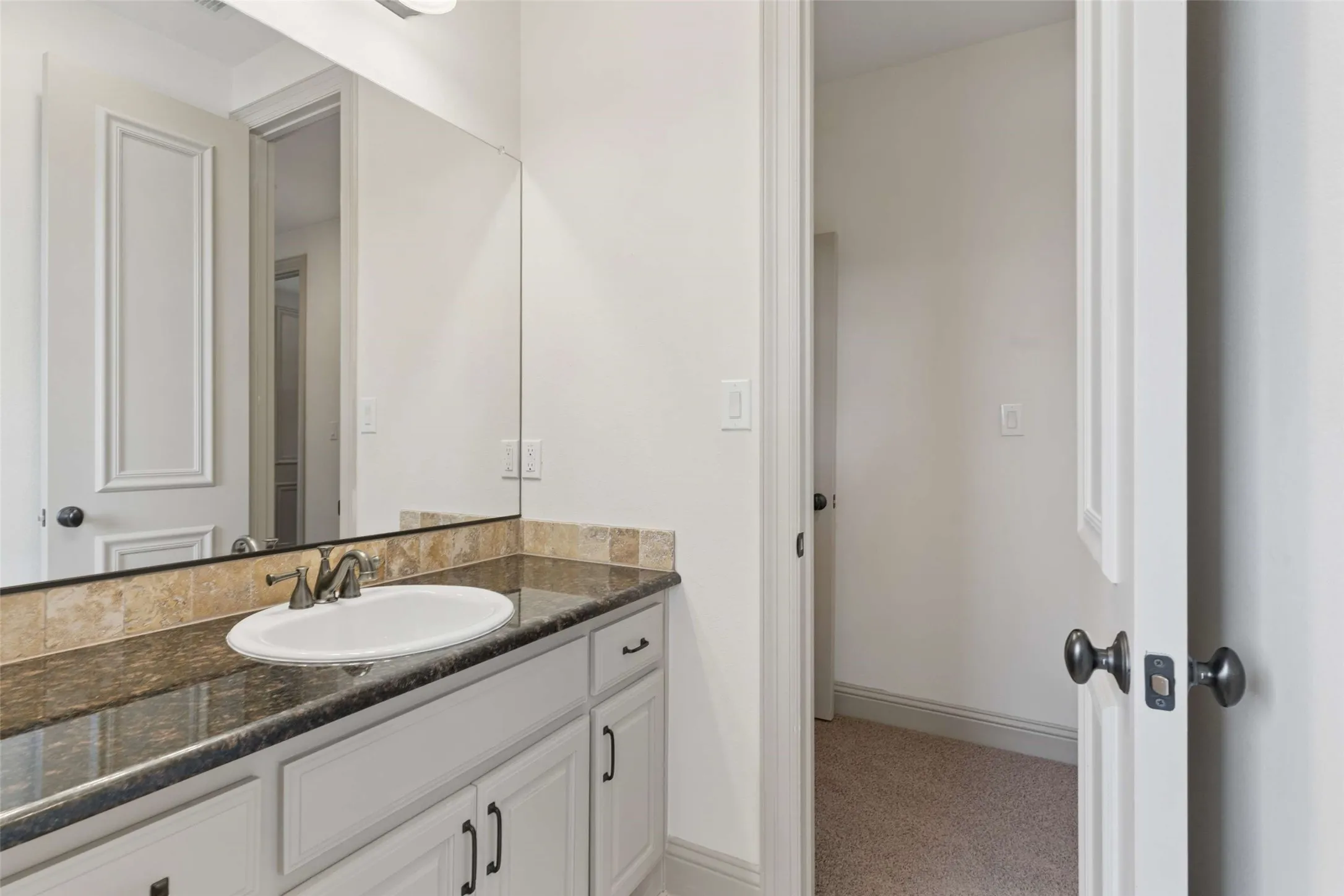 Single Family Residence For Sale in Collin County , 4598 Lake Breeze Drive, Mc Kinney, Texas 75071, 5 Bedroom, 5 Bathroom, 4 Garage spaces, 5,139 Sqft, built in 2007, mls#21298710, Real Estate Agent in Mc Kinney, Homes For Sale in Collin county, Homes For Sale in Mc Kinney, Realtor in Mc Kinney Texas, Real Estate Brokerage Independent Realty Texas, Luminita Cordes Realtor