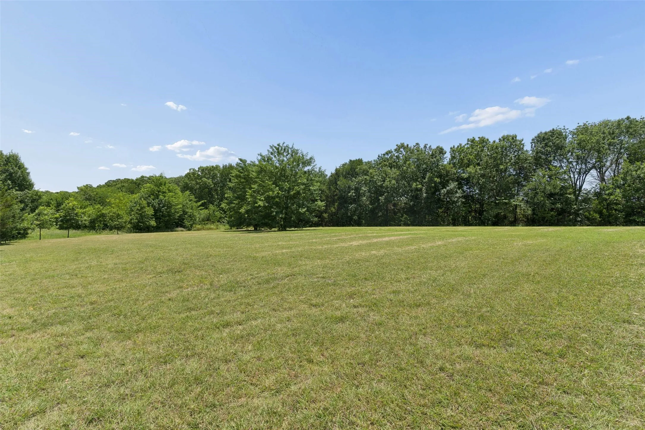 Single Family Residence For Sale in Collin County , 4598 Lake Breeze Drive, Mc Kinney, Texas 75071, 5 Bedroom, 5 Bathroom, 4 Garage spaces, 5,139 Sqft, built in 2007, mls#21298710, Real Estate Agent in Mc Kinney, Homes For Sale in Collin county, Homes For Sale in Mc Kinney, Realtor in Mc Kinney Texas, Real Estate Brokerage Independent Realty Texas, Luminita Cordes Realtor