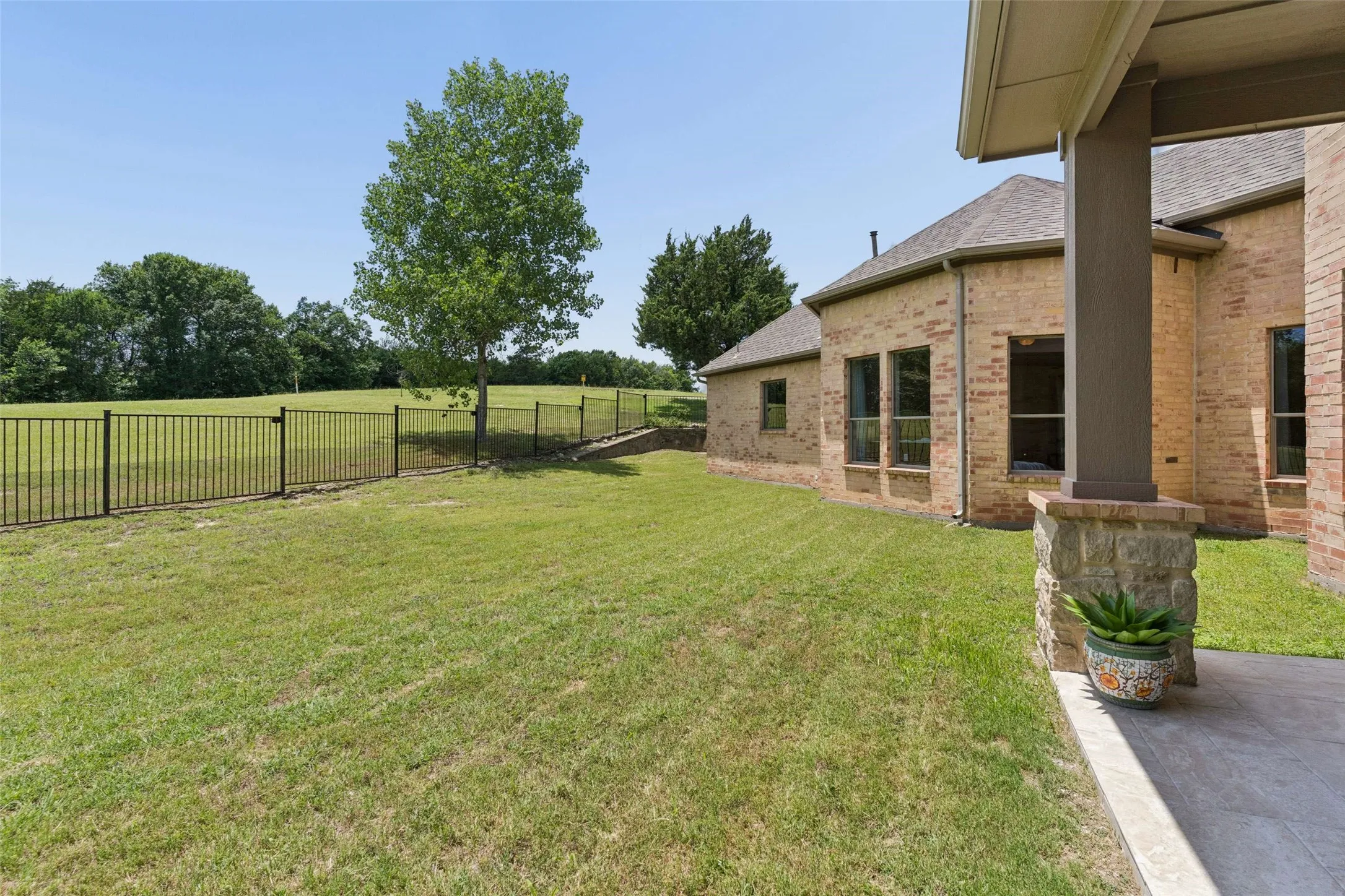 Single Family Residence For Sale in Collin County , 4598 Lake Breeze Drive, Mc Kinney, Texas 75071, 5 Bedroom, 5 Bathroom, 4 Garage spaces, 5,139 Sqft, built in 2007, mls#21298710, Real Estate Agent in Mc Kinney, Homes For Sale in Collin county, Homes For Sale in Mc Kinney, Realtor in Mc Kinney Texas, Real Estate Brokerage Independent Realty Texas, Luminita Cordes Realtor