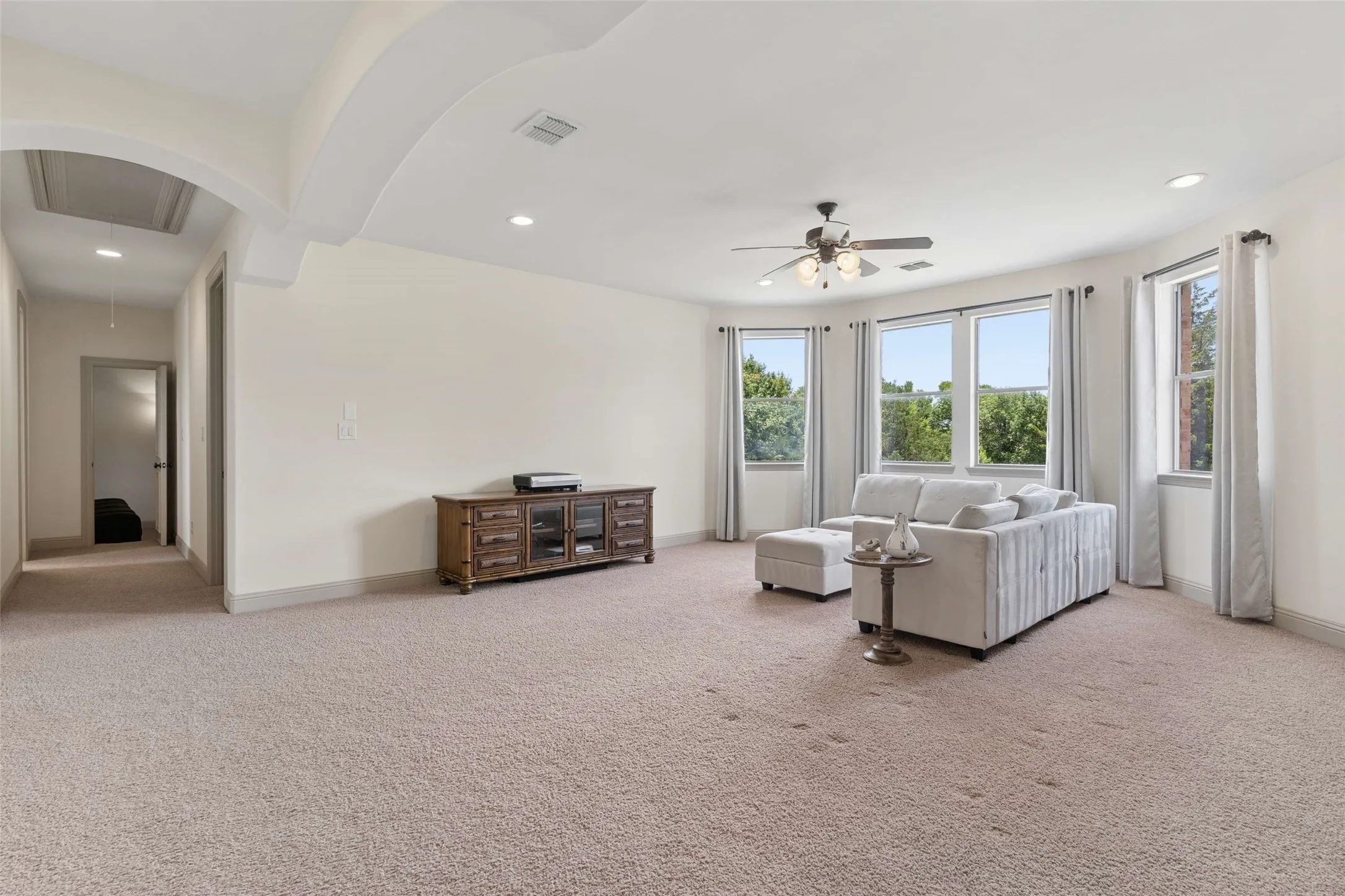 Single Family Residence For Sale in Collin County , 4598 Lake Breeze Drive, Mc Kinney, Texas 75071, 5 Bedroom, 5 Bathroom, 4 Garage spaces, 5,139 Sqft, built in 2007, mls#21298710, Real Estate Agent in Mc Kinney, Homes For Sale in Collin county, Homes For Sale in Mc Kinney, Realtor in Mc Kinney Texas, Real Estate Brokerage Independent Realty Texas, Luminita Cordes Realtor