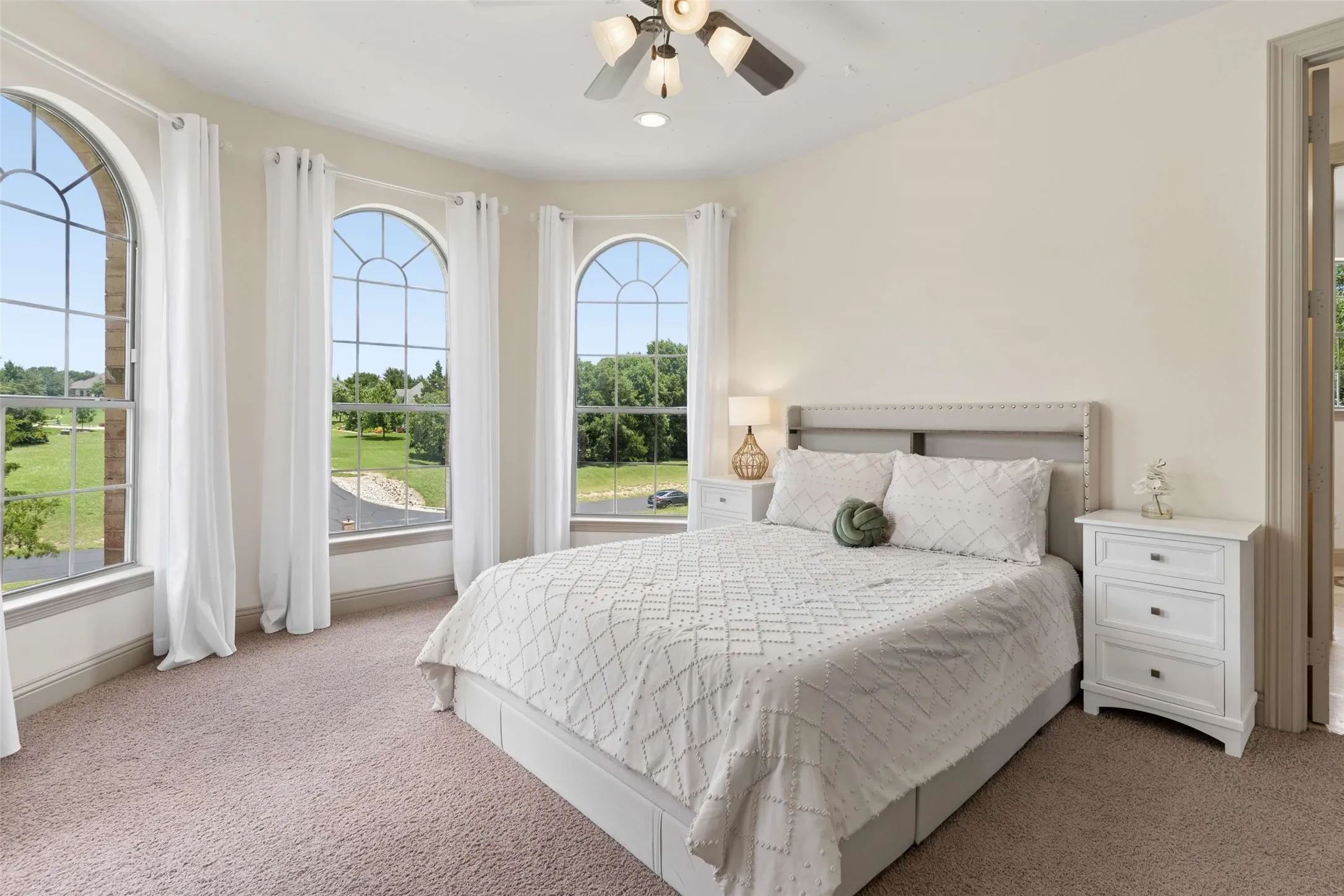 Single Family Residence For Sale in Collin County , 4598 Lake Breeze Drive, Mc Kinney, Texas 75071, 5 Bedroom, 5 Bathroom, 4 Garage spaces, 5,139 Sqft, built in 2007, mls#21298710, Real Estate Agent in Mc Kinney, Homes For Sale in Collin county, Homes For Sale in Mc Kinney, Realtor in Mc Kinney Texas, Real Estate Brokerage Independent Realty Texas, Luminita Cordes Realtor