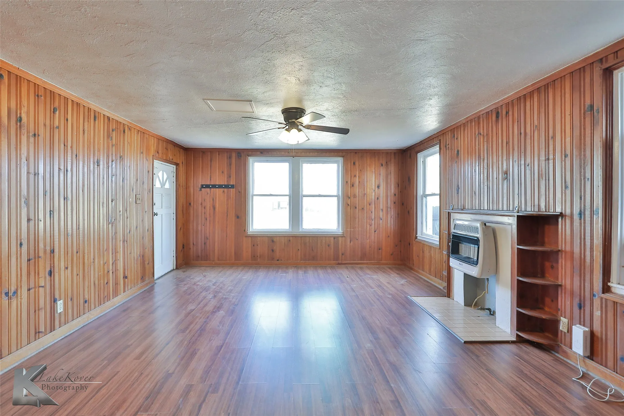 Duplex For Sale in Taylor County , 425 Sayles Boulevard, Abilene, Texas 79605, 2 Bedroom, 2 Bathroom, 2 Garage spaces, 0 Sqft, built in 1948, mls#21298155, Real Estate Agent in Abilene, Homes For Sale in Taylor county, Homes For Sale in Abilene, Realtor in Abilene Texas, Real Estate Brokerage Independent Realty Texas, Luminita Cordes Realtor