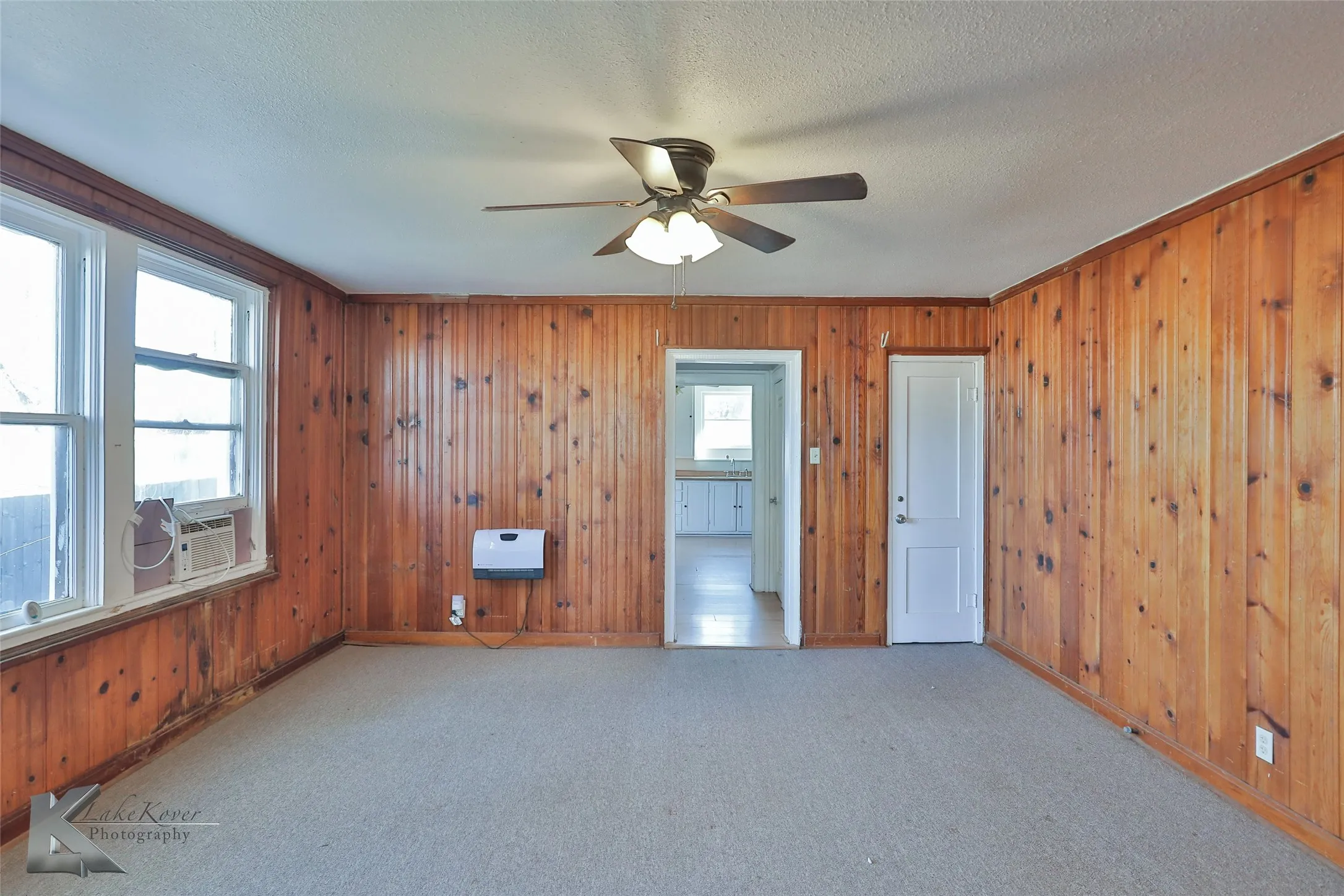 Duplex For Sale in Taylor County , 425 Sayles Boulevard, Abilene, Texas 79605, 2 Bedroom, 2 Bathroom, 2 Garage spaces, 0 Sqft, built in 1948, mls#21298155, Real Estate Agent in Abilene, Homes For Sale in Taylor county, Homes For Sale in Abilene, Realtor in Abilene Texas, Real Estate Brokerage Independent Realty Texas, Luminita Cordes Realtor