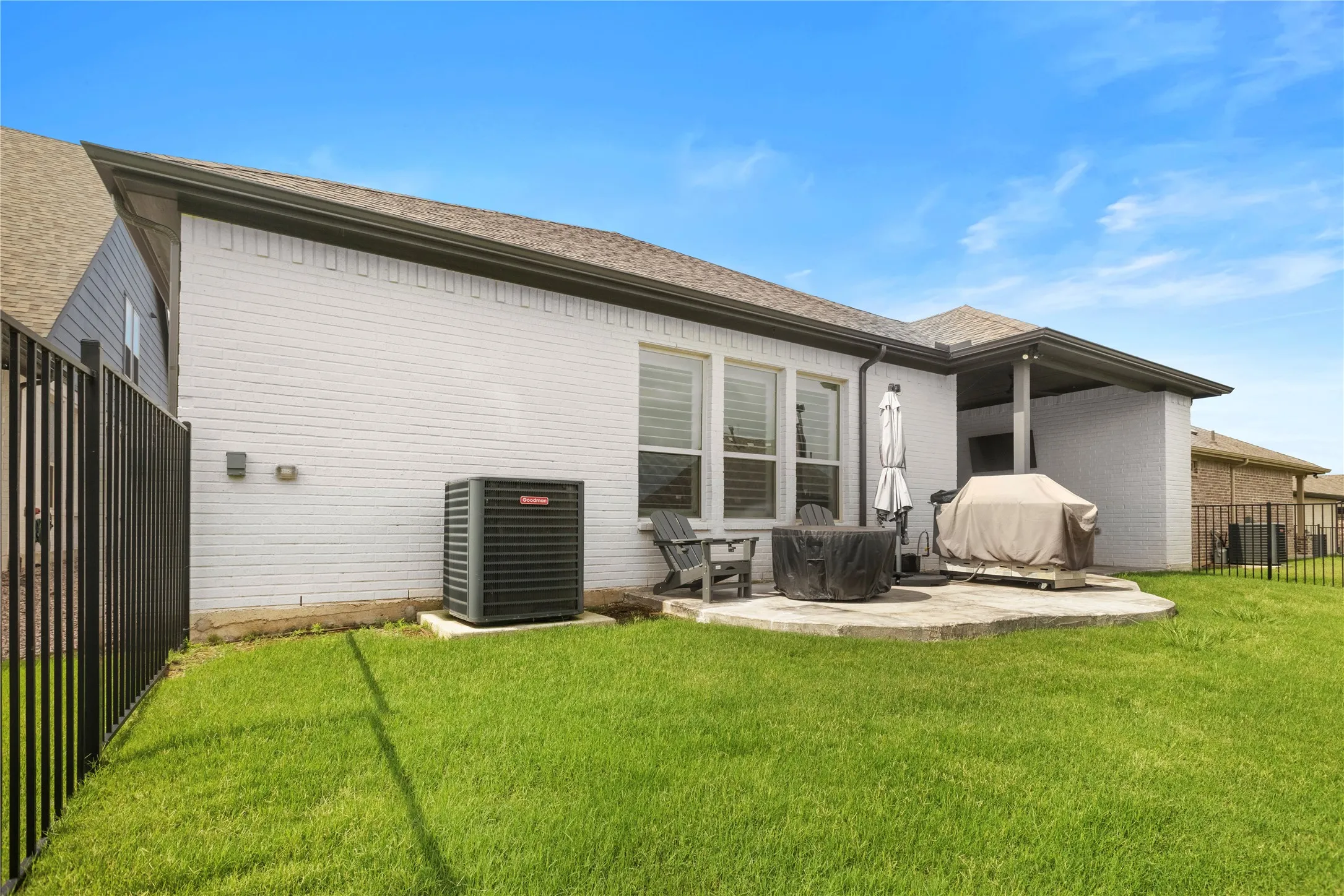 Single Family Residence For Sale in Rockwall County , 1628 Madrid Way, Rockwall, Texas 75087, 2 Bedroom, 2 Bathroom, 3 Garage spaces, 2,276 Sqft, built in 2022, mls#21298199, Real Estate Agent in Rockwall, Homes For Sale in Rockwall county, Homes For Sale in Rockwall, Realtor in Rockwall Texas, Real Estate Brokerage Independent Realty Texas, Luminita Cordes Realtor