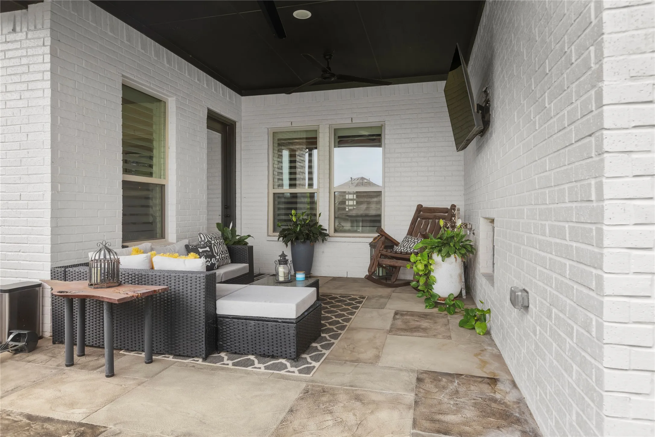 Single Family Residence For Sale in Rockwall County , 1628 Madrid Way, Rockwall, Texas 75087, 2 Bedroom, 2 Bathroom, 3 Garage spaces, 2,276 Sqft, built in 2022, mls#21298199, Real Estate Agent in Rockwall, Homes For Sale in Rockwall county, Homes For Sale in Rockwall, Realtor in Rockwall Texas, Real Estate Brokerage Independent Realty Texas, Luminita Cordes Realtor