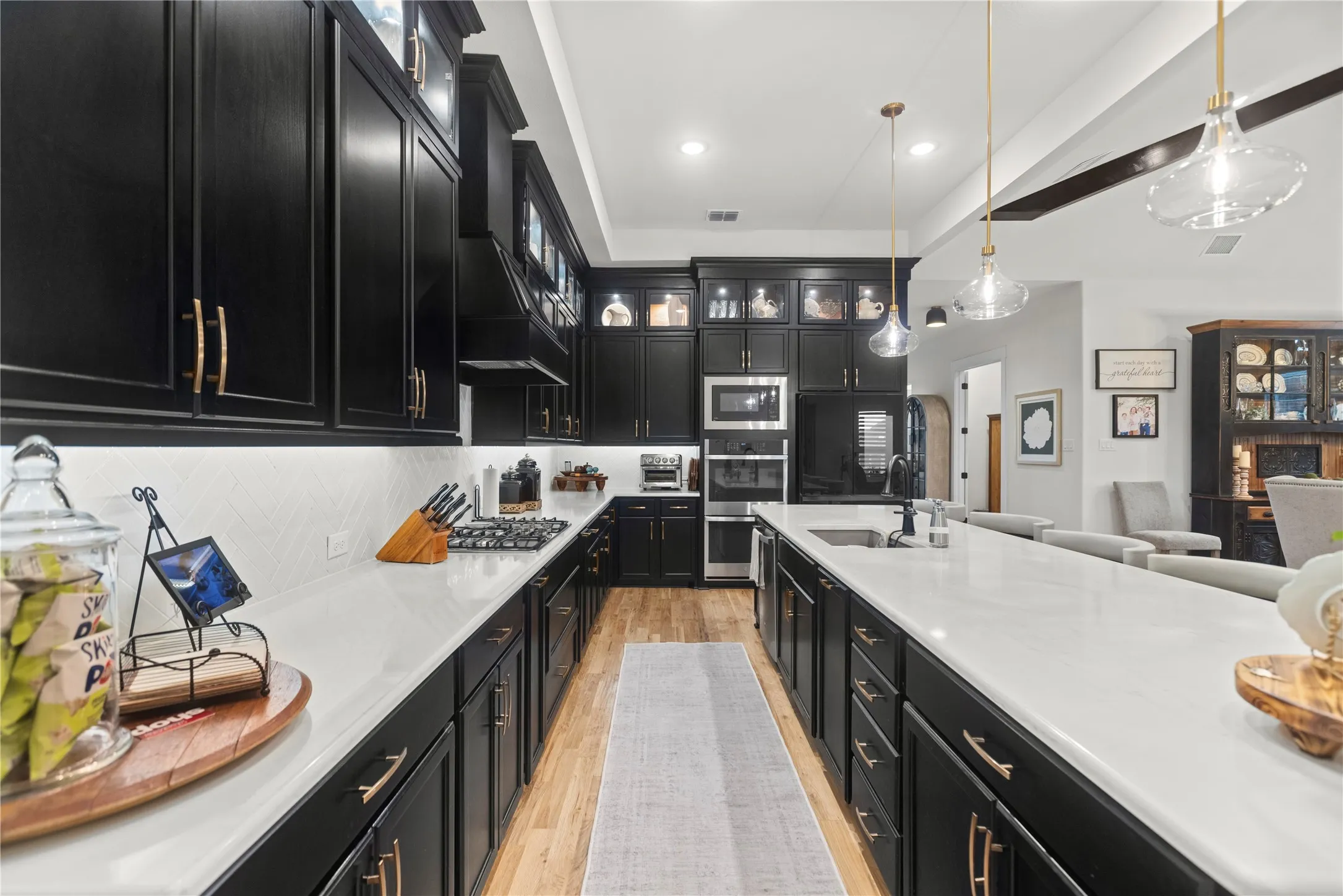 Single Family Residence For Sale in Rockwall County , 1628 Madrid Way, Rockwall, Texas 75087, 2 Bedroom, 2 Bathroom, 3 Garage spaces, 2,276 Sqft, built in 2022, mls#21298199, Real Estate Agent in Rockwall, Homes For Sale in Rockwall county, Homes For Sale in Rockwall, Realtor in Rockwall Texas, Real Estate Brokerage Independent Realty Texas, Luminita Cordes Realtor