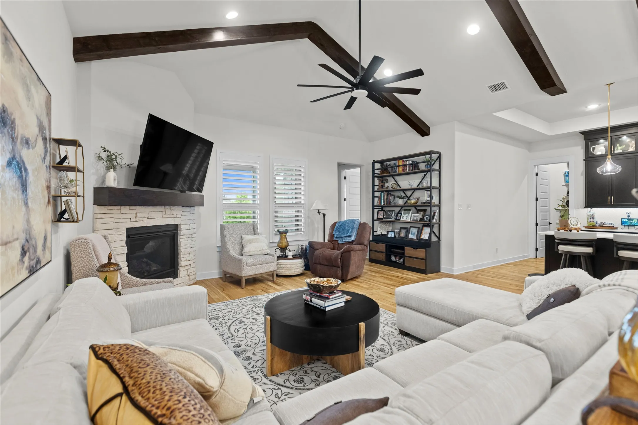 Single Family Residence For Sale in Rockwall County , 1628 Madrid Way, Rockwall, Texas 75087, 2 Bedroom, 2 Bathroom, 3 Garage spaces, 2,276 Sqft, built in 2022, mls#21298199, Real Estate Agent in Rockwall, Homes For Sale in Rockwall county, Homes For Sale in Rockwall, Realtor in Rockwall Texas, Real Estate Brokerage Independent Realty Texas, Luminita Cordes Realtor