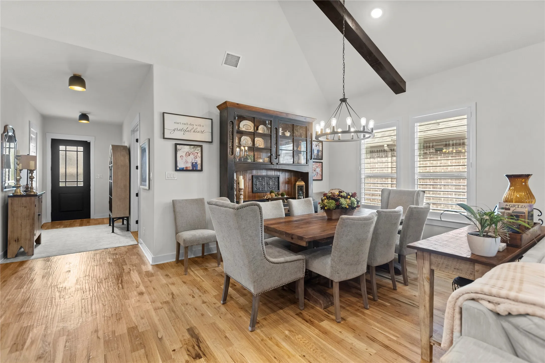 Single Family Residence For Sale in Rockwall County , 1628 Madrid Way, Rockwall, Texas 75087, 2 Bedroom, 2 Bathroom, 3 Garage spaces, 2,276 Sqft, built in 2022, mls#21298199, Real Estate Agent in Rockwall, Homes For Sale in Rockwall county, Homes For Sale in Rockwall, Realtor in Rockwall Texas, Real Estate Brokerage Independent Realty Texas, Luminita Cordes Realtor