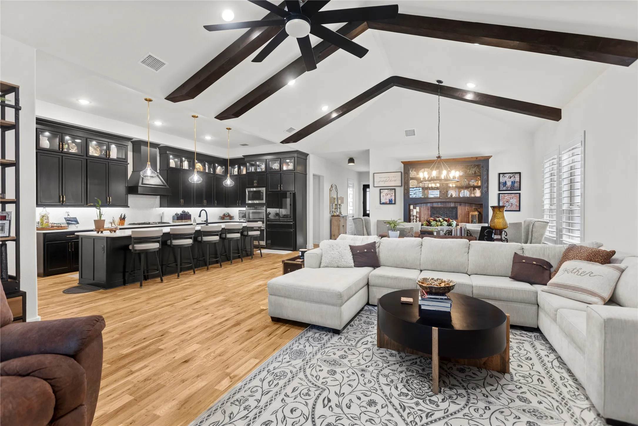 Single Family Residence For Sale in Rockwall County , 1628 Madrid Way, Rockwall, Texas 75087, 2 Bedroom, 2 Bathroom, 3 Garage spaces, 2,276 Sqft, built in 2022, mls#21298199, Real Estate Agent in Rockwall, Homes For Sale in Rockwall county, Homes For Sale in Rockwall, Realtor in Rockwall Texas, Real Estate Brokerage Independent Realty Texas, Luminita Cordes Realtor