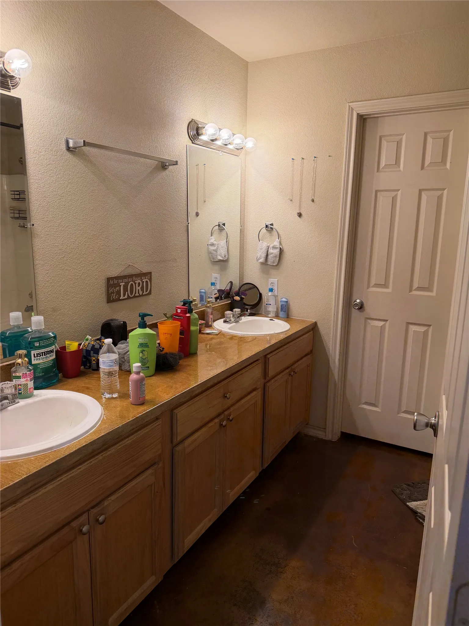 Quadruplex For Sale in Parker County , 121-127 Sunburst Court, Weatherford, Texas 76087, 12 Bedrooms, 8 Bathrooms, Garage spaces, 0 Sqft, built in 2009, Price $760,000, mls#21300246, Real Estate Agent in Weatherford, Homes For Sale in Parker county, Homes For Sale in Weatherford, Realtor in Weatherford Texas, Real Estate Brokerage Independent Realty Texas, Luminita Cordes Realtor