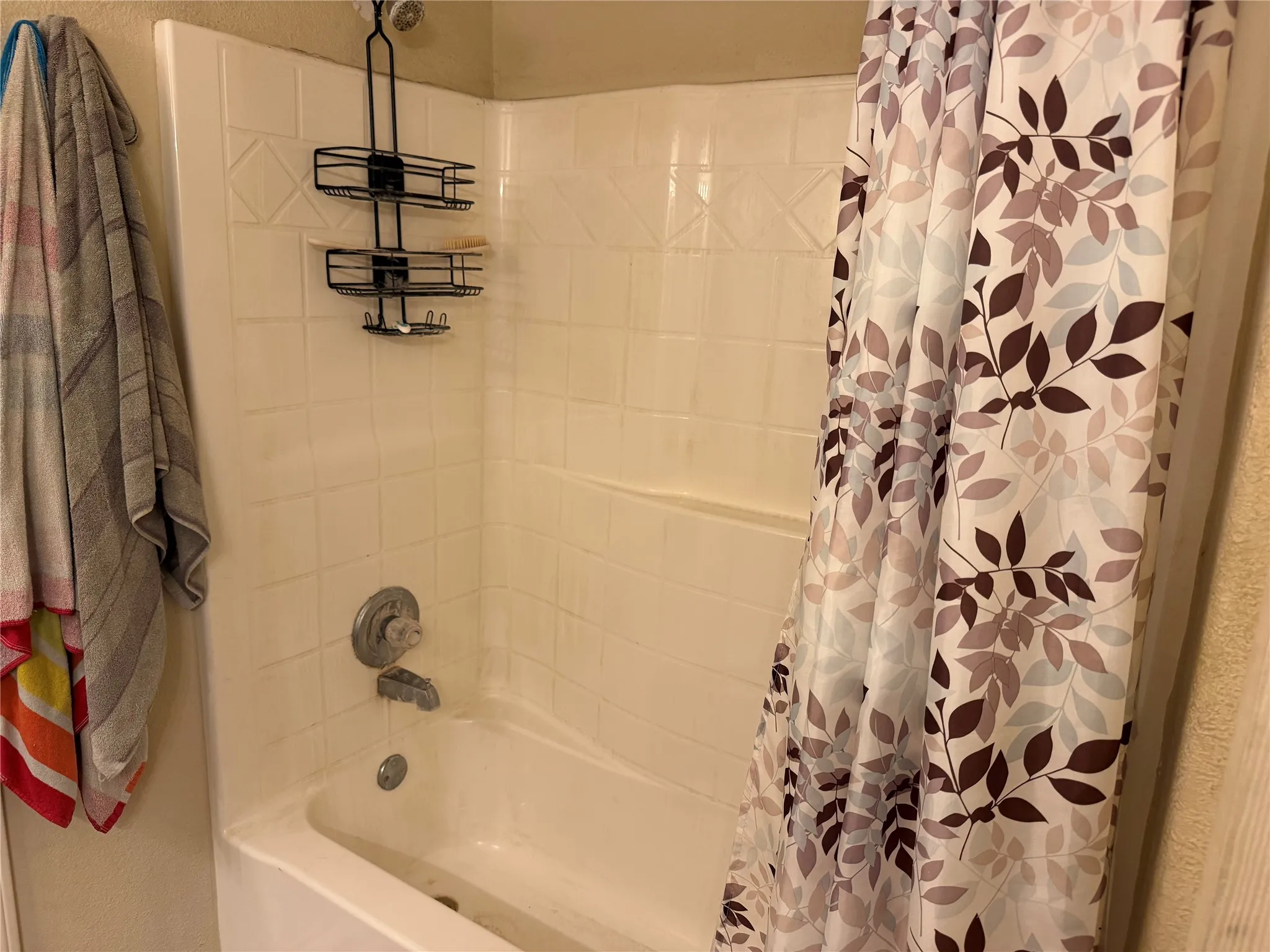 Quadruplex For Sale in Parker County , 121-127 Sunburst Court, Weatherford, Texas 76087, 12 Bedrooms, 8 Bathrooms, Garage spaces, 0 Sqft, built in 2009, Price $760,000, mls#21300246, Real Estate Agent in Weatherford, Homes For Sale in Parker county, Homes For Sale in Weatherford, Realtor in Weatherford Texas, Real Estate Brokerage Independent Realty Texas, Luminita Cordes Realtor