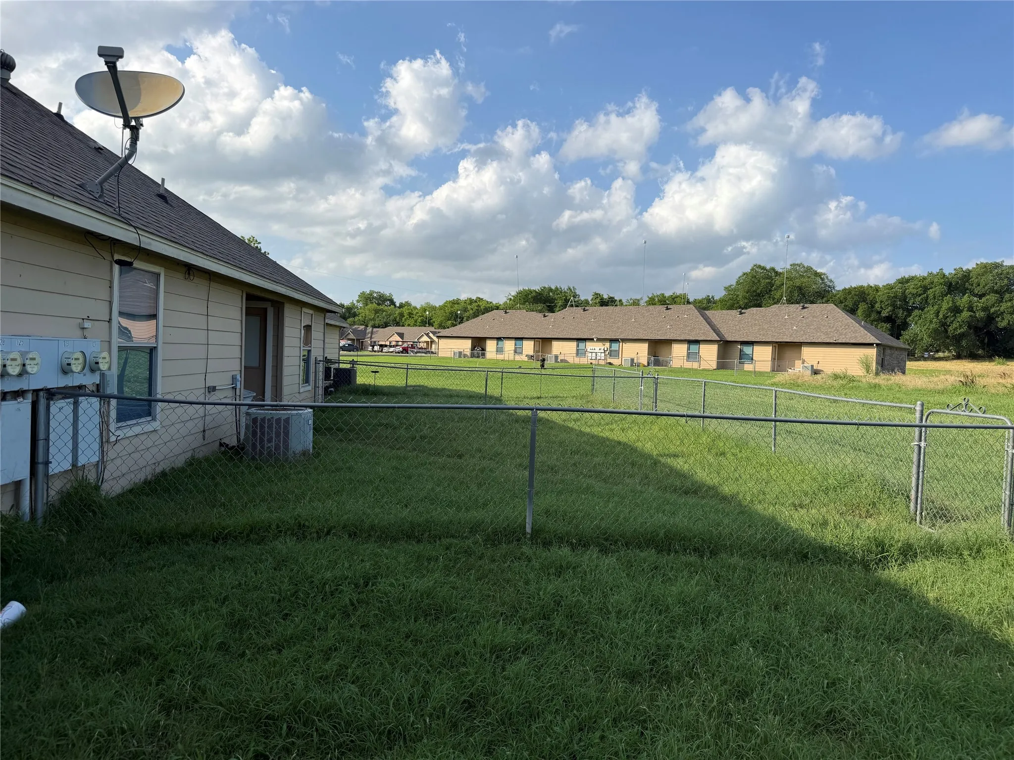 Quadruplex For Sale in Parker County , 121-127 Sunburst Court, Weatherford, Texas 76087, 12 Bedrooms, 8 Bathrooms, Garage spaces, 0 Sqft, built in 2009, Price $760,000, mls#21300246, Real Estate Agent in Weatherford, Homes For Sale in Parker county, Homes For Sale in Weatherford, Realtor in Weatherford Texas, Real Estate Brokerage Independent Realty Texas, Luminita Cordes Realtor