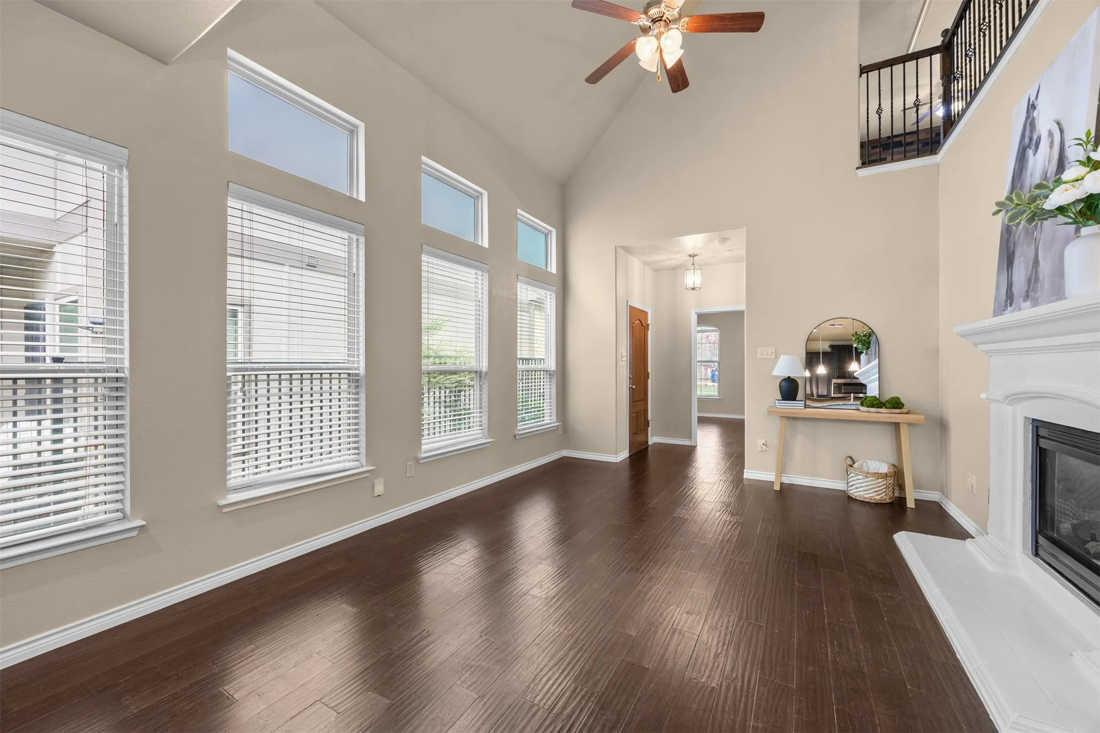 Townhouse For Sale in Collin County , 5621 Cojimar Drive, Mc Kinney, Texas 75070, 2 Bedroom, 3 Bathroom, 2 Garage spaces, 1,498 Sqft, built in 2013, Price $365,000, mls#21278196, Real Estate Agent in Mc Kinney, Homes For Sale in Collin county, Homes For Sale in Mc Kinney, Realtor in Mc Kinney Texas, Real Estate Brokerage Independent Realty Texas, Luminita Cordes Realtor
