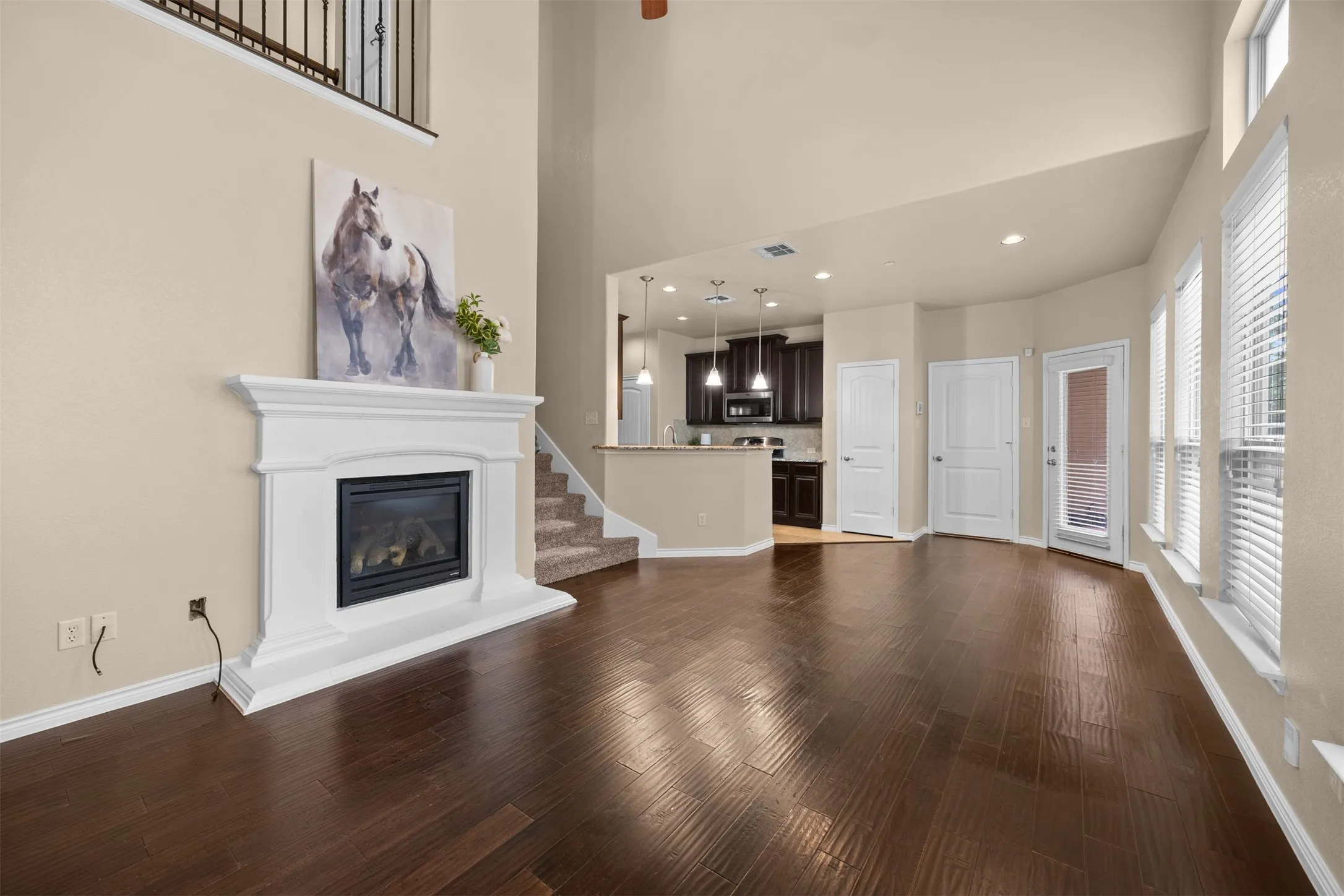 Townhouse For Sale in Collin County , 5621 Cojimar Drive, Mc Kinney, Texas 75070, 2 Bedroom, 3 Bathroom, 2 Garage spaces, 1,498 Sqft, built in 2013, Price $365,000, mls#21278196, Real Estate Agent in Mc Kinney, Homes For Sale in Collin county, Homes For Sale in Mc Kinney, Realtor in Mc Kinney Texas, Real Estate Brokerage Independent Realty Texas, Luminita Cordes Realtor