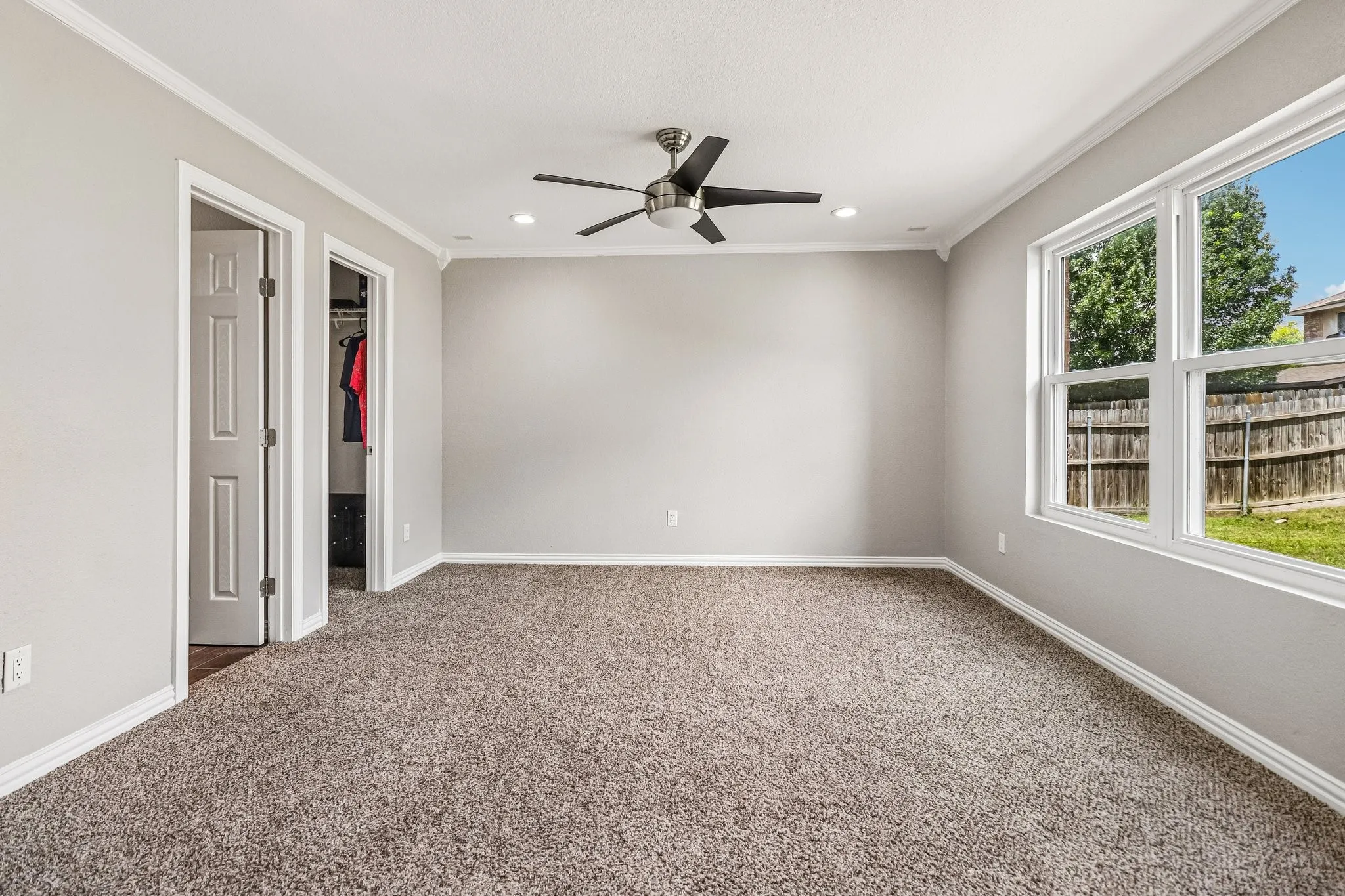 Single Family Residence For Sale in Tarrant County , 704 Partridge Drive, Saginaw, Texas 76131, 5 Bedroom, 4 Bathroom, 3 Garage spaces, 2,766 Sqft, built in 2006, mls#21299497, Real Estate Agent in Saginaw, Homes For Sale in Tarrant county, Homes For Sale in Saginaw, Realtor in Saginaw Texas, Real Estate Brokerage Independent Realty Texas, Luminita Cordes Realtor