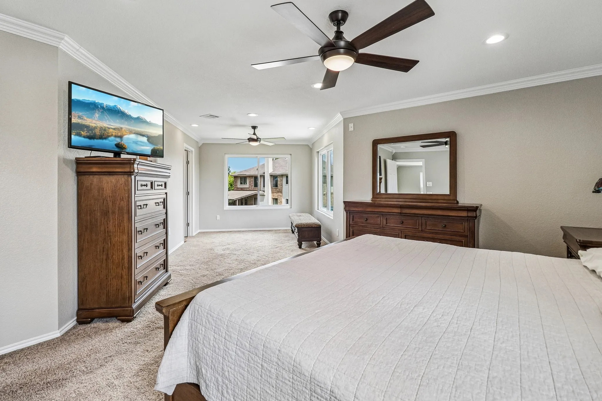 Single Family Residence For Sale in Tarrant County , 704 Partridge Drive, Saginaw, Texas 76131, 5 Bedroom, 4 Bathroom, 3 Garage spaces, 2,766 Sqft, built in 2006, mls#21299497, Real Estate Agent in Saginaw, Homes For Sale in Tarrant county, Homes For Sale in Saginaw, Realtor in Saginaw Texas, Real Estate Brokerage Independent Realty Texas, Luminita Cordes Realtor