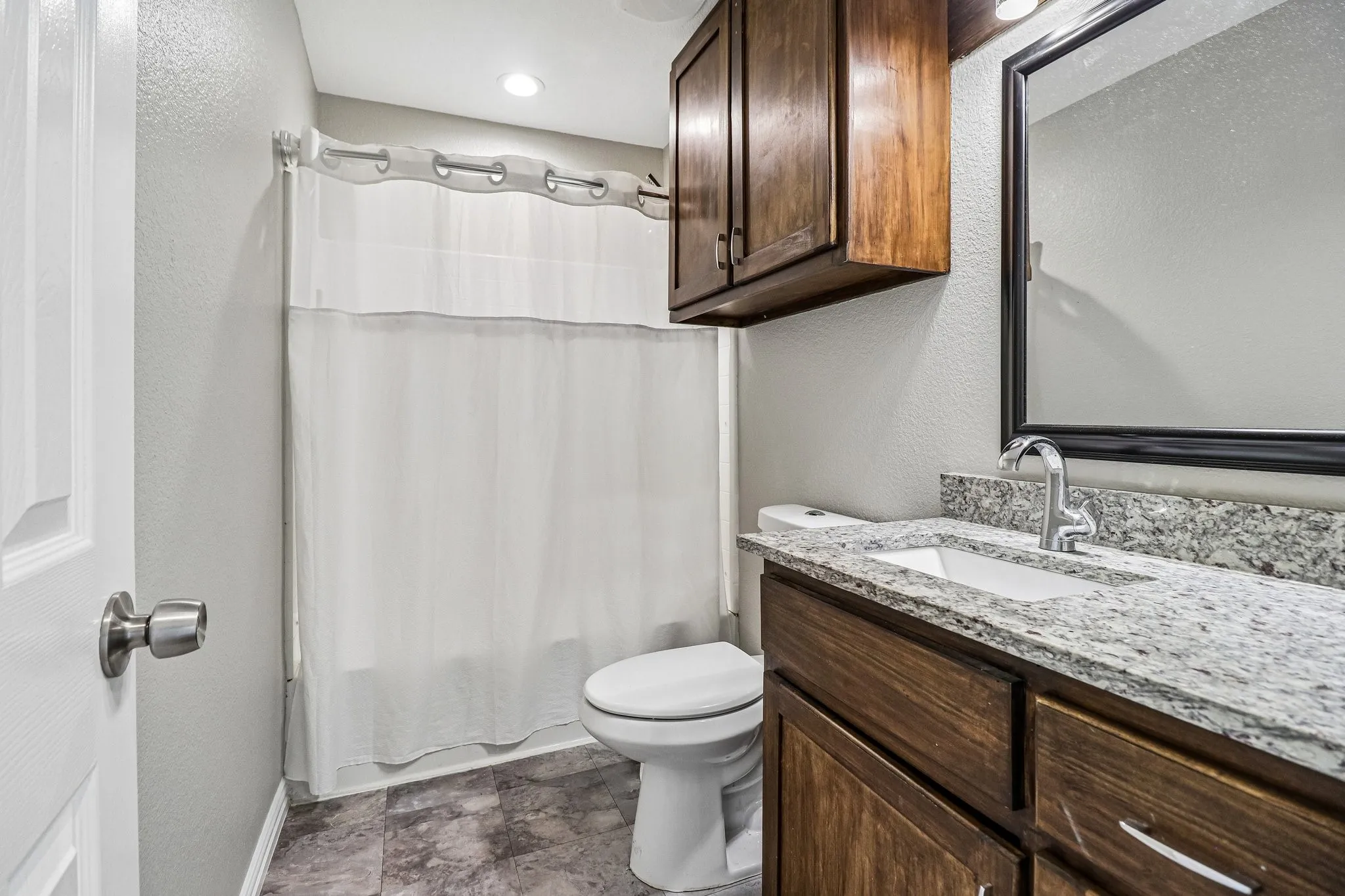Single Family Residence For Sale in Tarrant County , 704 Partridge Drive, Saginaw, Texas 76131, 5 Bedroom, 4 Bathroom, 3 Garage spaces, 2,766 Sqft, built in 2006, mls#21299497, Real Estate Agent in Saginaw, Homes For Sale in Tarrant county, Homes For Sale in Saginaw, Realtor in Saginaw Texas, Real Estate Brokerage Independent Realty Texas, Luminita Cordes Realtor