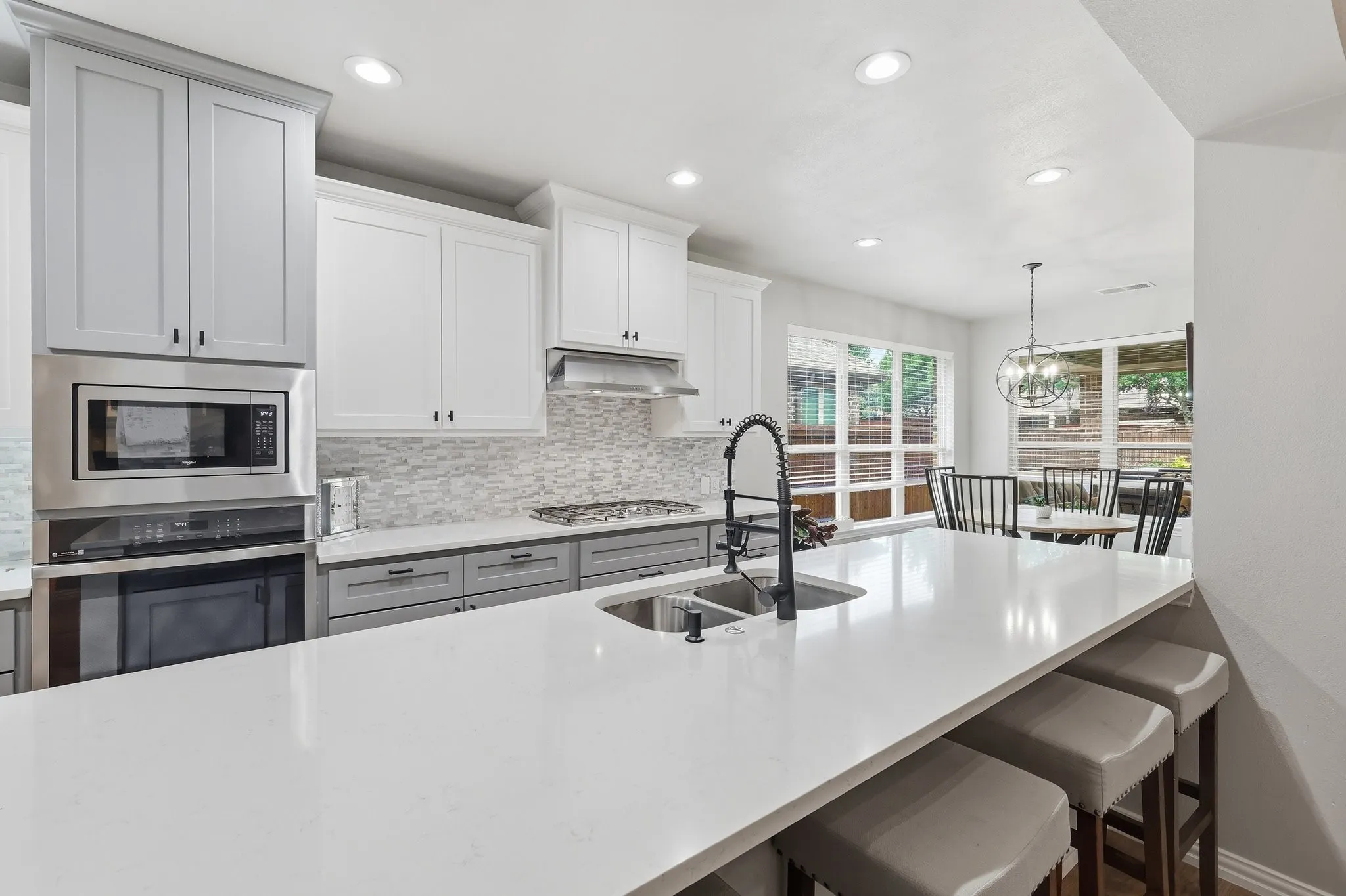 Single Family Residence For Sale in Denton County , 8313 Primrose Trail, Lantana, Texas 76226, 4 Bedroom, 4 Bathroom, 2 Garage spaces, 3,369 Sqft, built in 2013, mls#21289074, Real Estate Agent in Lantana, Homes For Sale in Denton county, Homes For Sale in Lantana, Realtor in Lantana Texas, Real Estate Brokerage Independent Realty Texas, Luminita Cordes Realtor