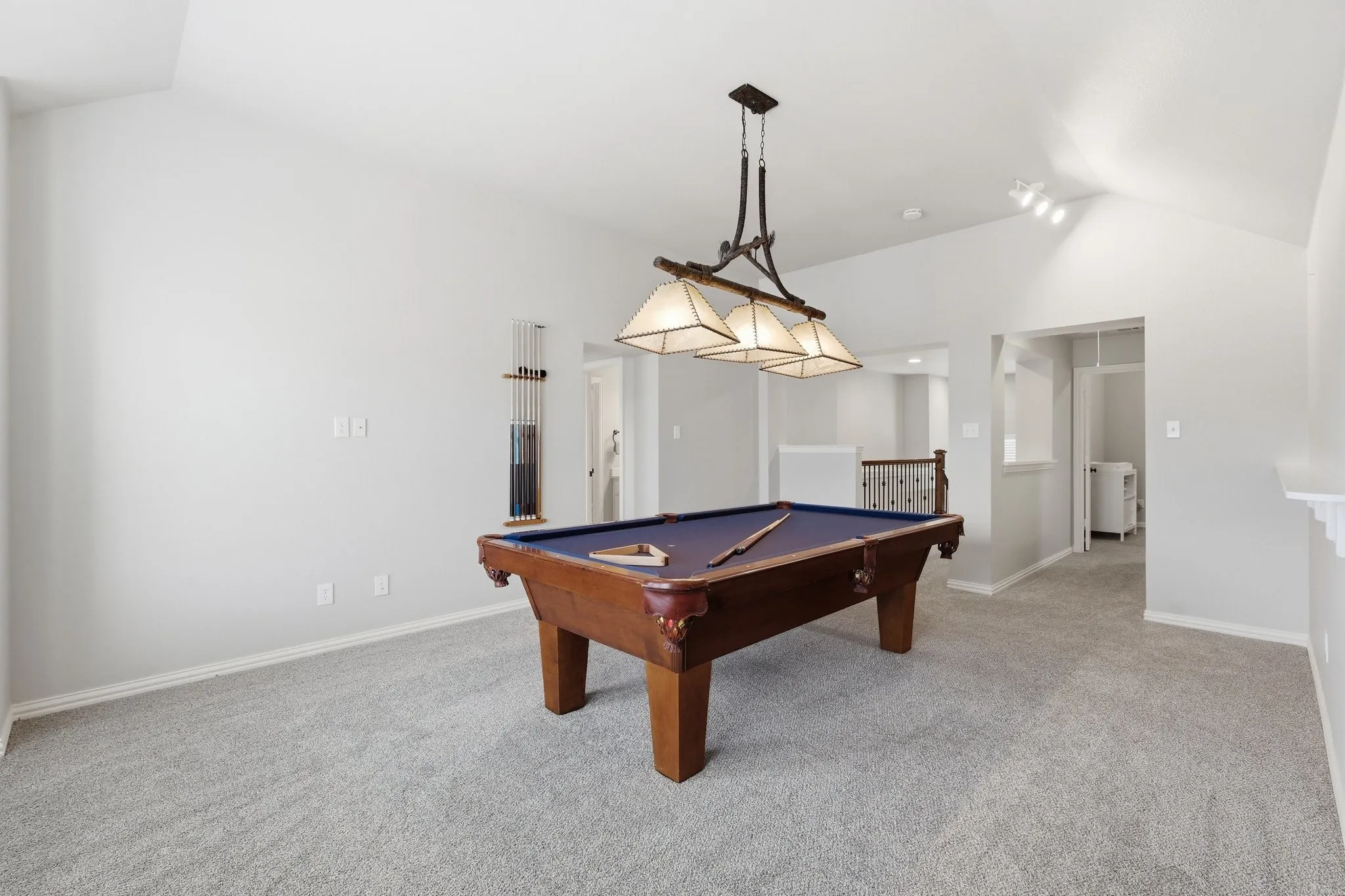 Single Family Residence For Sale in Denton County , 8313 Primrose Trail, Lantana, Texas 76226, 4 Bedroom, 4 Bathroom, 2 Garage spaces, 3,369 Sqft, built in 2013, mls#21289074, Real Estate Agent in Lantana, Homes For Sale in Denton county, Homes For Sale in Lantana, Realtor in Lantana Texas, Real Estate Brokerage Independent Realty Texas, Luminita Cordes Realtor