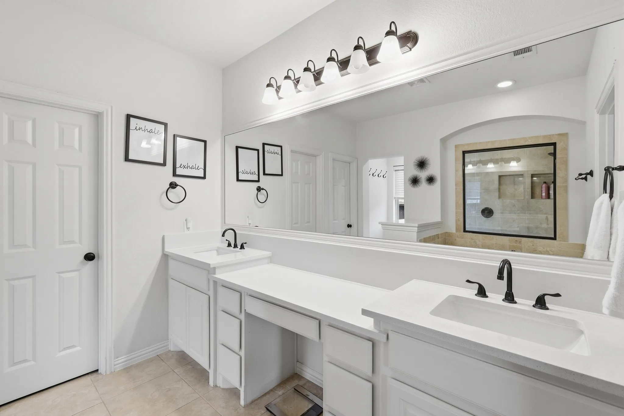 Single Family Residence For Sale in Denton County , 8313 Primrose Trail, Lantana, Texas 76226, 4 Bedroom, 4 Bathroom, 2 Garage spaces, 3,369 Sqft, built in 2013, mls#21289074, Real Estate Agent in Lantana, Homes For Sale in Denton county, Homes For Sale in Lantana, Realtor in Lantana Texas, Real Estate Brokerage Independent Realty Texas, Luminita Cordes Realtor