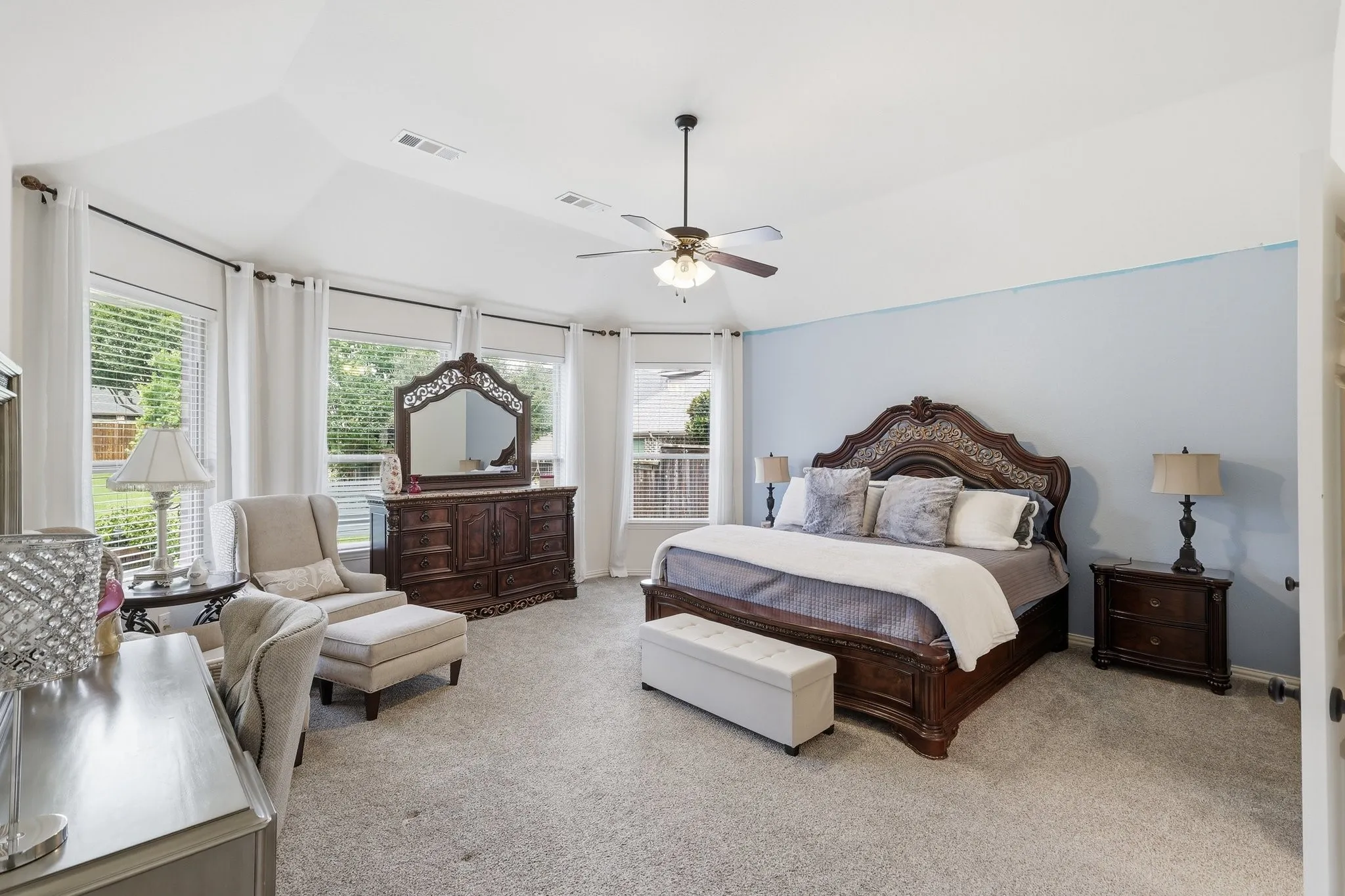 Single Family Residence For Sale in Denton County , 8313 Primrose Trail, Lantana, Texas 76226, 4 Bedroom, 4 Bathroom, 2 Garage spaces, 3,369 Sqft, built in 2013, mls#21289074, Real Estate Agent in Lantana, Homes For Sale in Denton county, Homes For Sale in Lantana, Realtor in Lantana Texas, Real Estate Brokerage Independent Realty Texas, Luminita Cordes Realtor