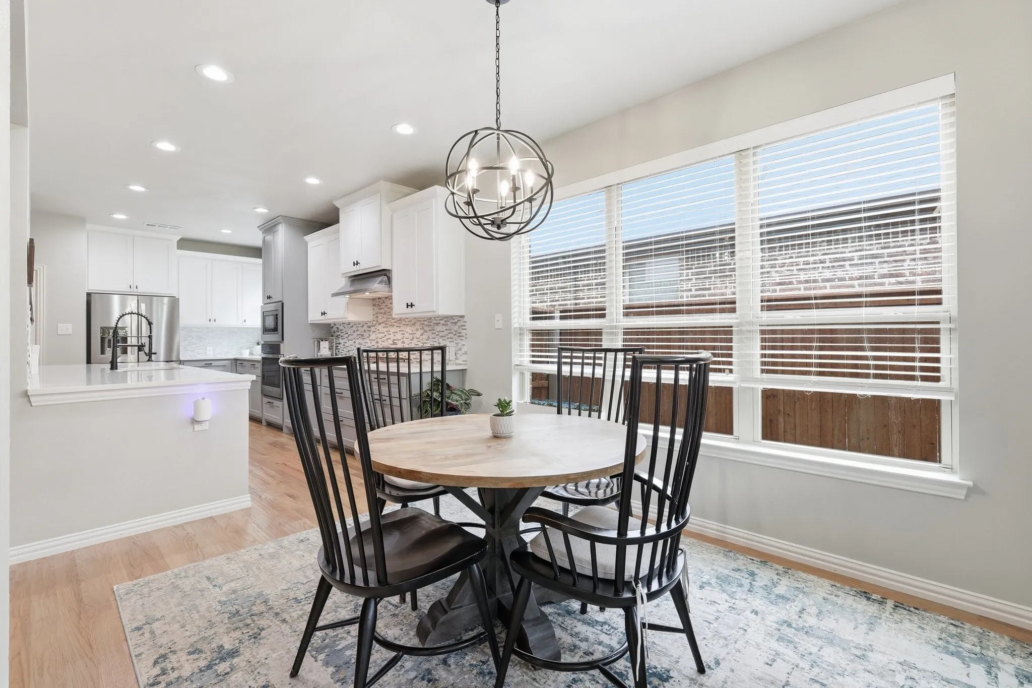 Single Family Residence For Sale in Denton County , 8313 Primrose Trail, Lantana, Texas 76226, 4 Bedroom, 4 Bathroom, 2 Garage spaces, 3,369 Sqft, built in 2013, mls#21289074, Real Estate Agent in Lantana, Homes For Sale in Denton county, Homes For Sale in Lantana, Realtor in Lantana Texas, Real Estate Brokerage Independent Realty Texas, Luminita Cordes Realtor