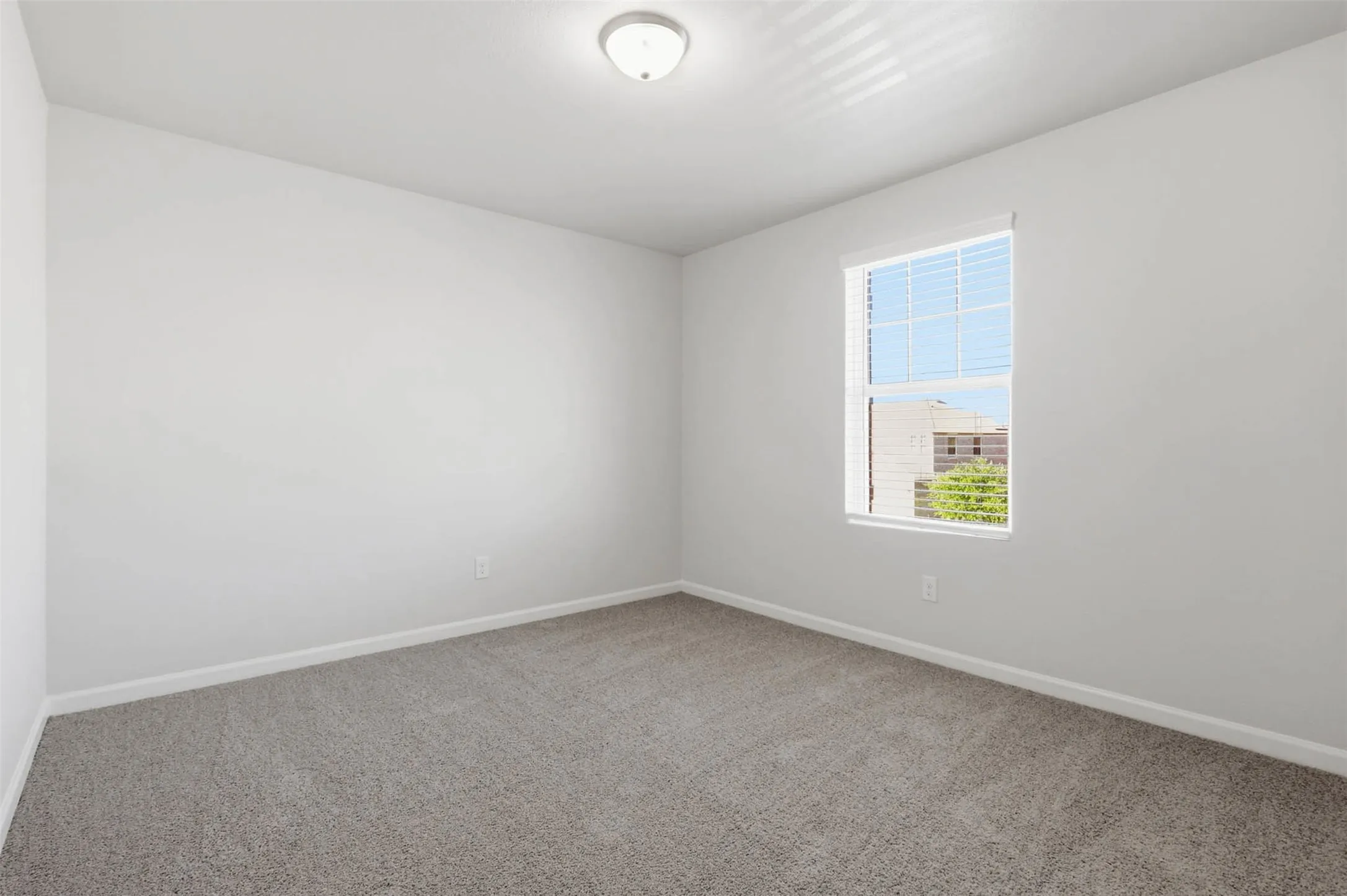Single Family Residence For Sale in Tarrant County , 453 Canoe Way, Crowley, Texas 76036, 4 Bedroom, 3 Bathroom, 2 Garage spaces, 2,406 Sqft, built in 2020, mls#21292952, Real Estate Agent in Crowley, Homes For Sale in Tarrant county, Homes For Sale in Crowley, Realtor in Crowley Texas, Real Estate Brokerage Independent Realty Texas, Luminita Cordes Realtor