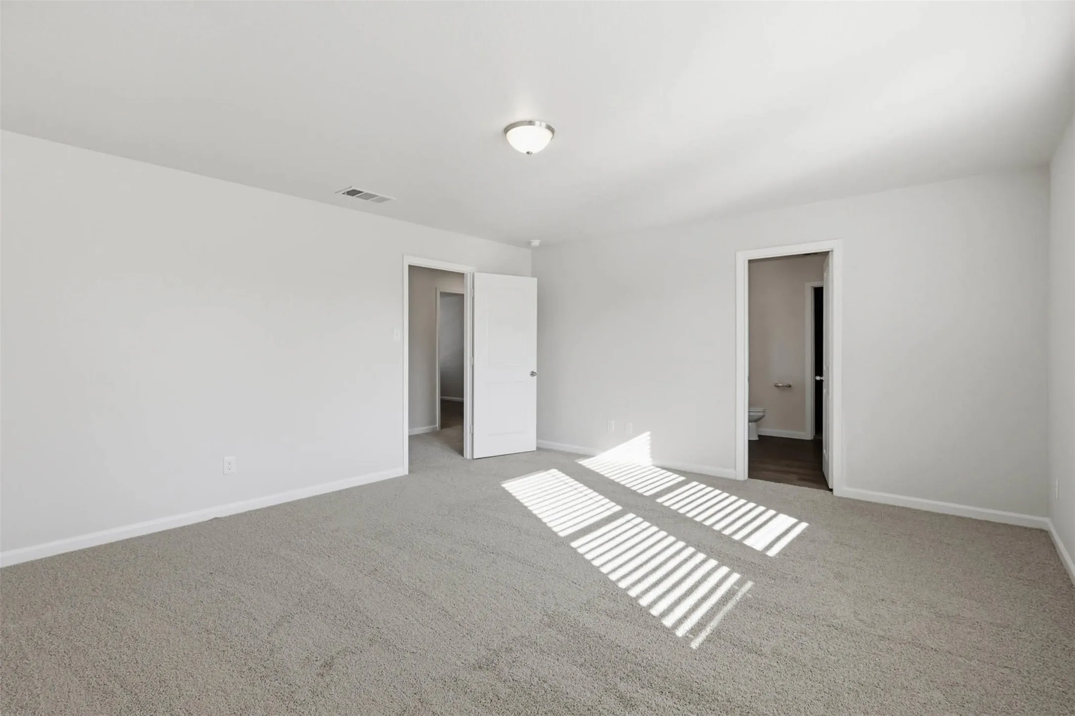 Single Family Residence For Sale in Tarrant County , 453 Canoe Way, Crowley, Texas 76036, 4 Bedroom, 3 Bathroom, 2 Garage spaces, 2,406 Sqft, built in 2020, mls#21292952, Real Estate Agent in Crowley, Homes For Sale in Tarrant county, Homes For Sale in Crowley, Realtor in Crowley Texas, Real Estate Brokerage Independent Realty Texas, Luminita Cordes Realtor