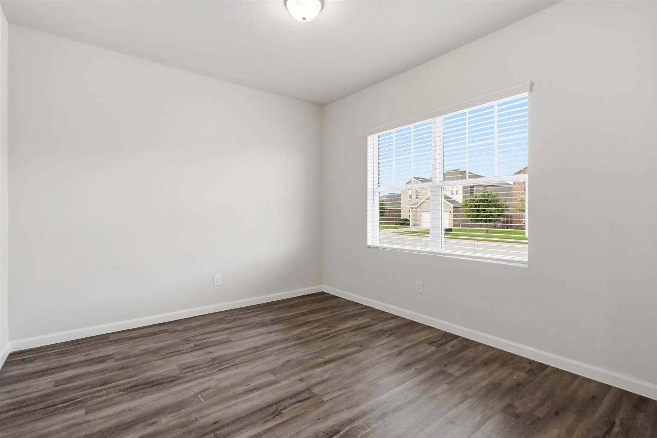 Single Family Residence For Sale in Tarrant County , 453 Canoe Way, Crowley, Texas 76036, 4 Bedroom, 3 Bathroom, 2 Garage spaces, 2,406 Sqft, built in 2020, mls#21292952, Real Estate Agent in Crowley, Homes For Sale in Tarrant county, Homes For Sale in Crowley, Realtor in Crowley Texas, Real Estate Brokerage Independent Realty Texas, Luminita Cordes Realtor