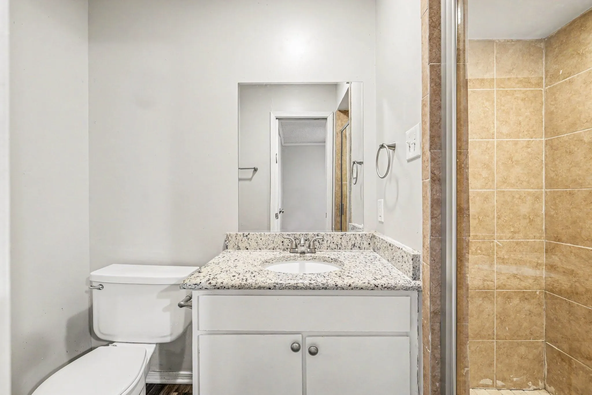 3rd Bath by front bedroom #4