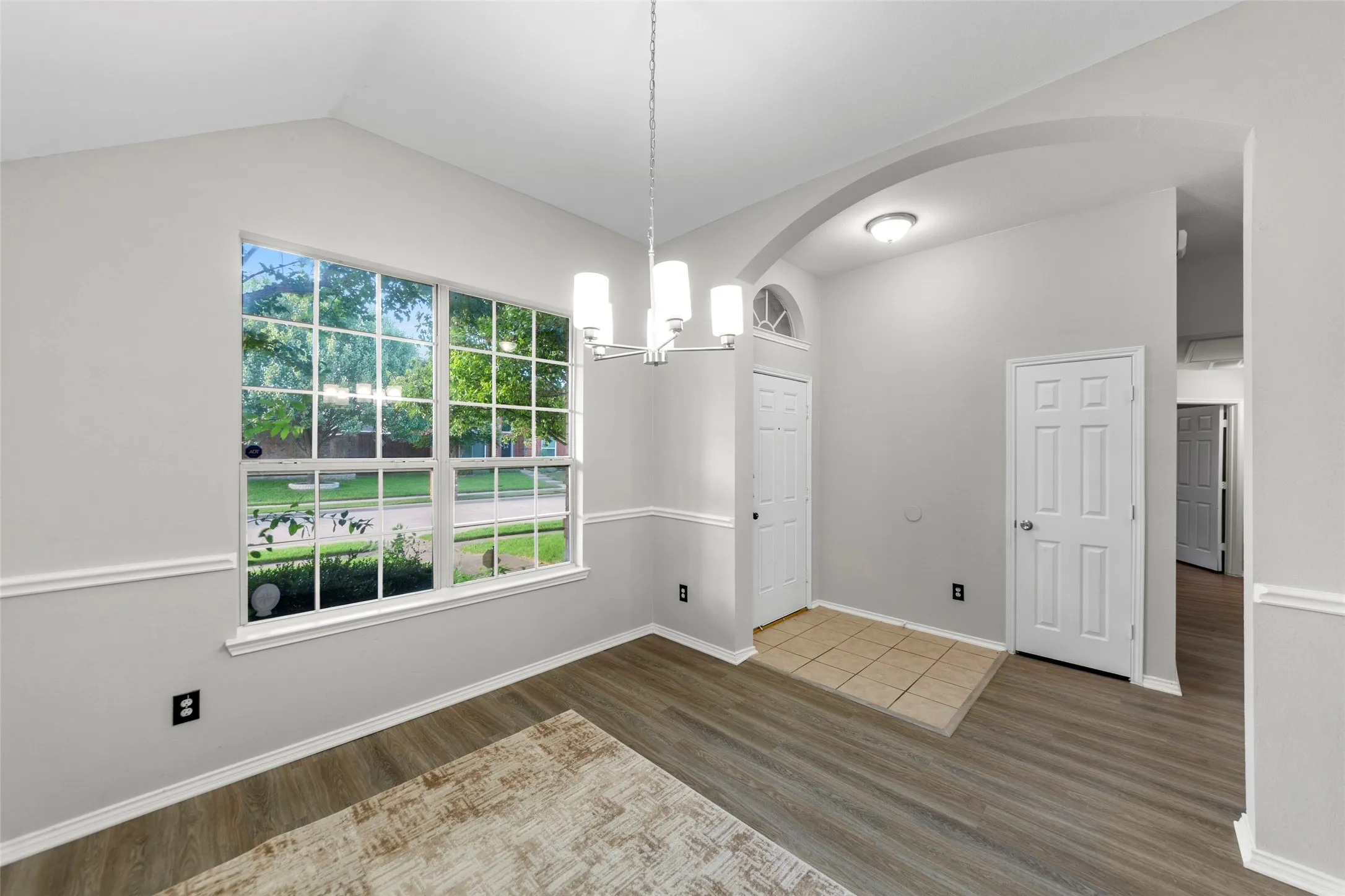 Single Family Residence For Sale in Collin County , 5813 Blue Spruce Lane, Mc Kinney, Texas 75070, 4 Bedroom, 2 Bathroom, 2 Garage spaces, 1,797 Sqft, built in 2000, mls#21299625, Real Estate Agent in Mc Kinney, Homes For Sale in Collin county, Homes For Sale in Mc Kinney, Realtor in Mc Kinney Texas, Real Estate Brokerage Independent Realty Texas, Luminita Cordes Realtor